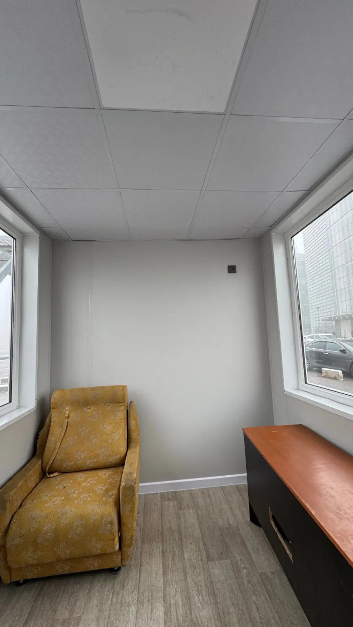 КПП, офис и медпункт на базе 40-футового контейнера (8 / 9)