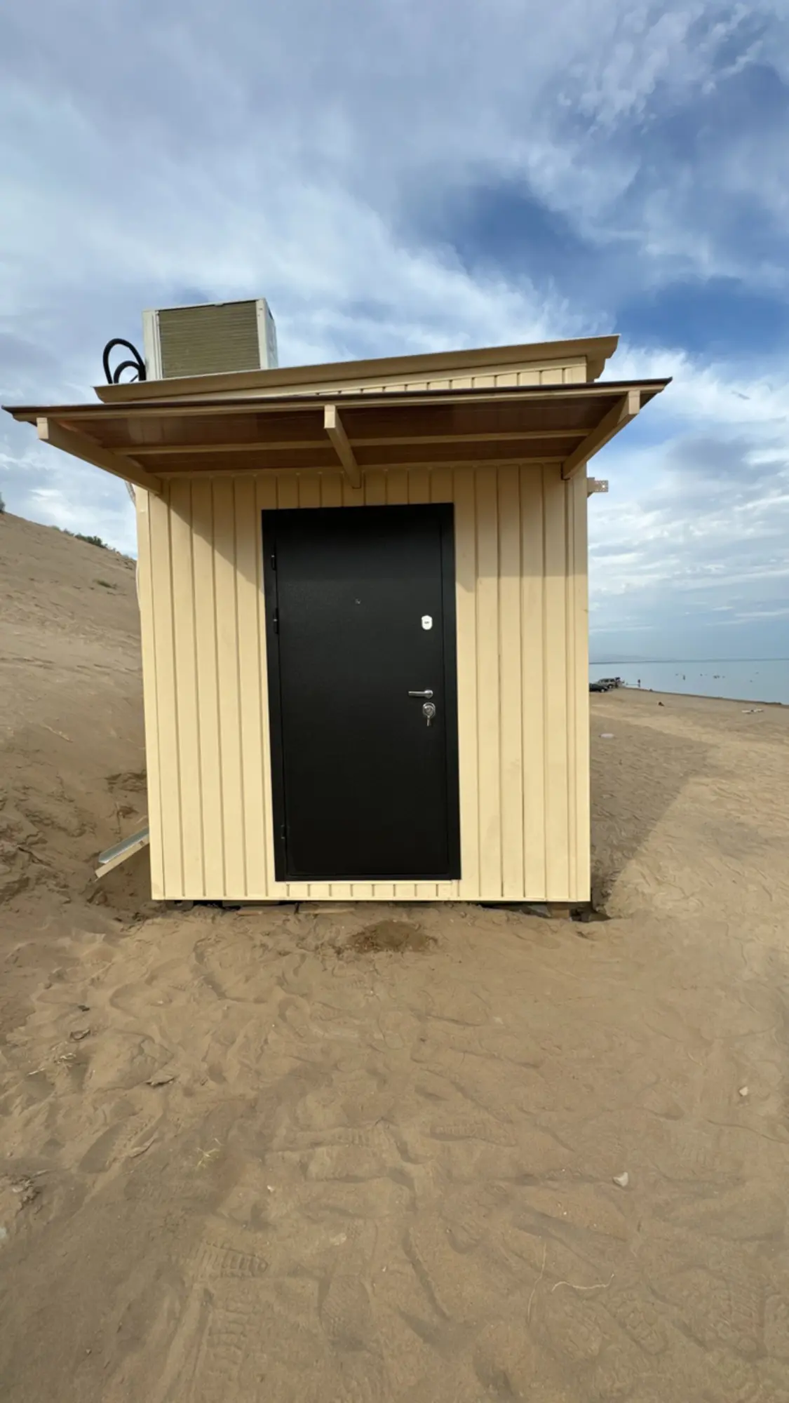 Магазин и кухня, на базе 20-футового контейнера (3 / 8)