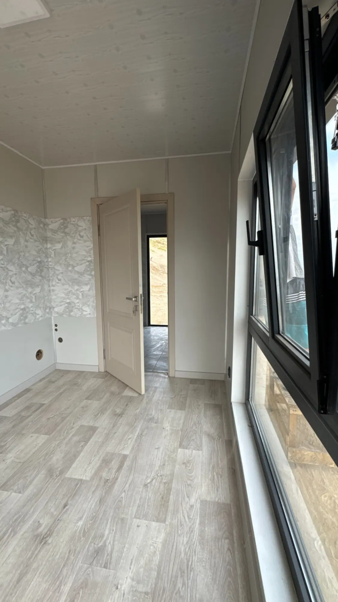 Магазин и кухня, на базе 20-футового контейнера (8 / 8)