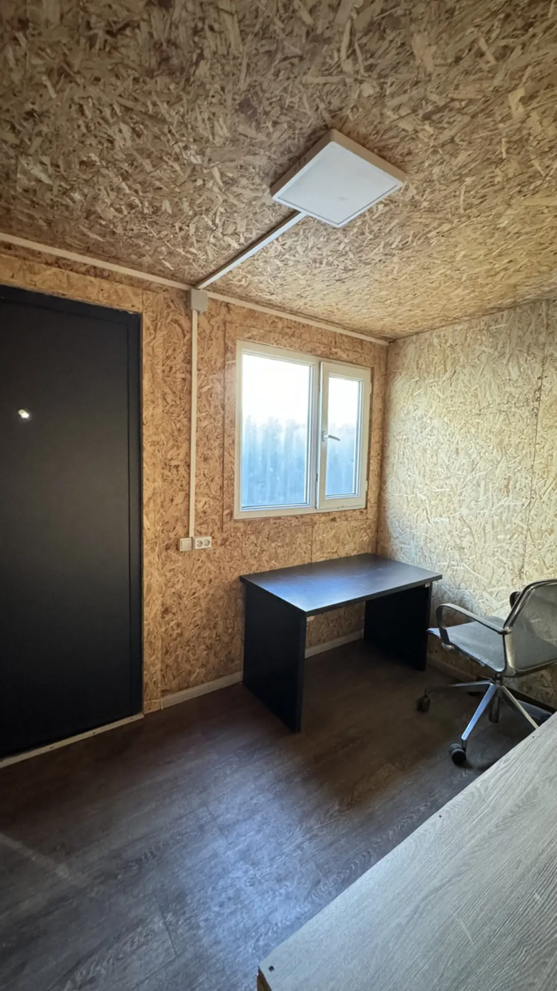 Служебный блок-контейнер со складом, на базе 20-футового контейнера (3 / 5)