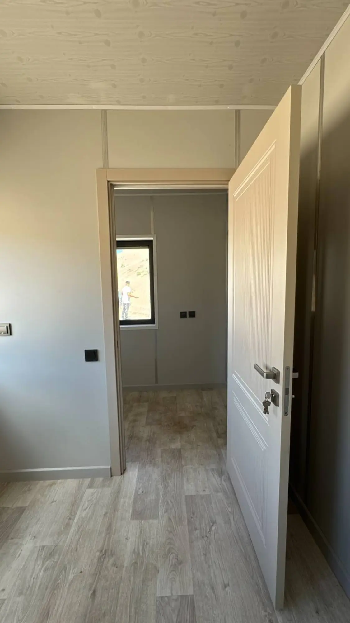 Ресепш для зоны отдыха, на базе 20-футового контейнера (6 / 9)