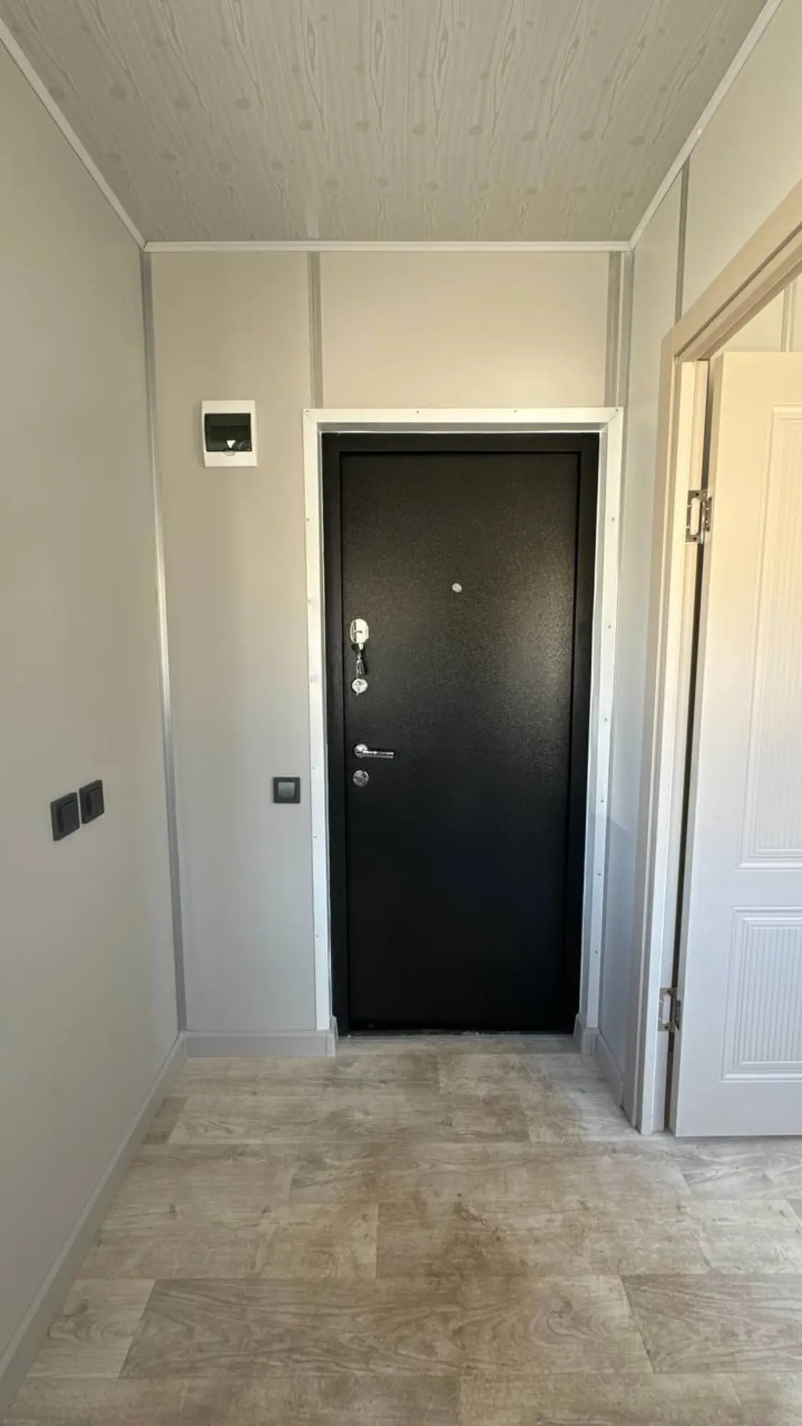 Ресепш для зоны отдыха, на базе 20-футового контейнера (7 / 9)