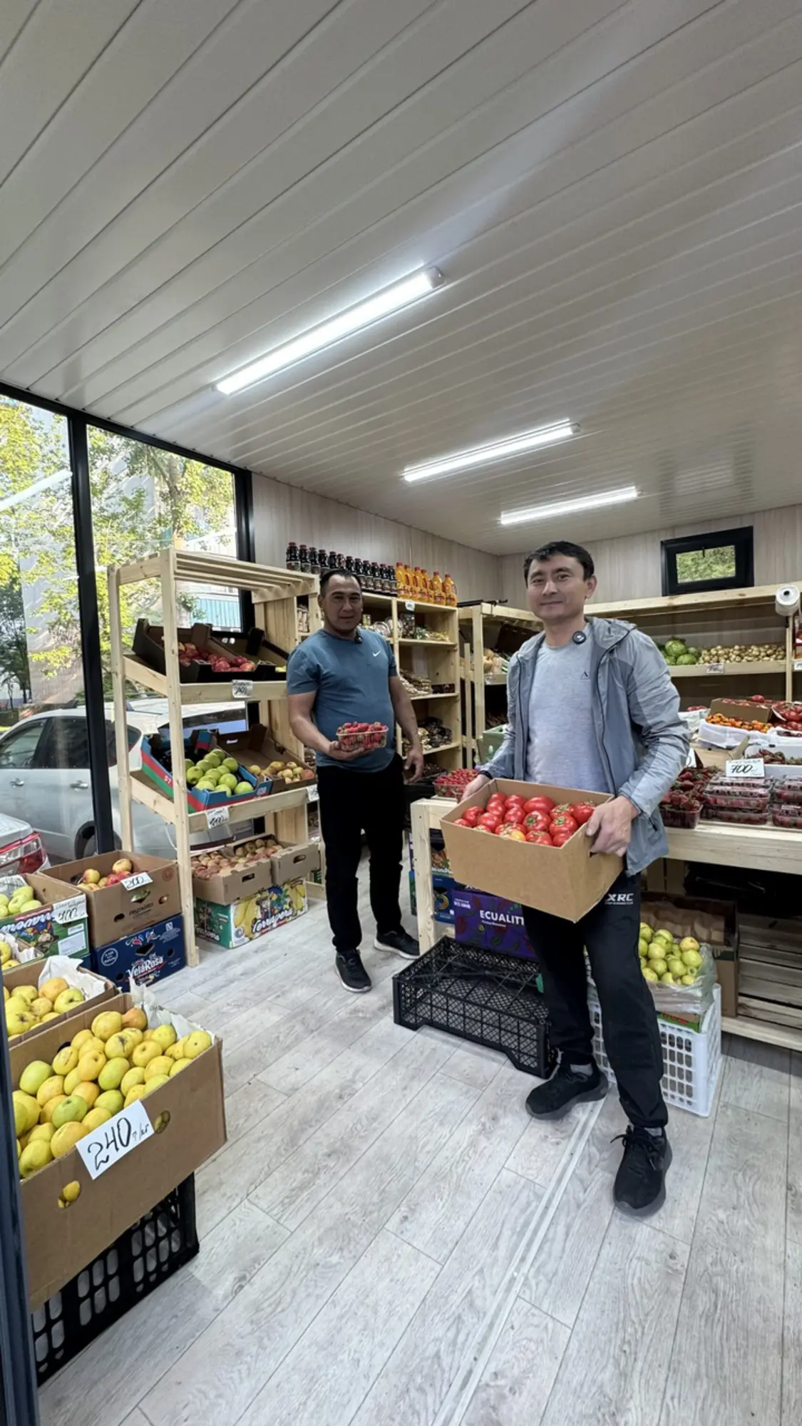 Киоск из металлоконструкций (3 / 9)