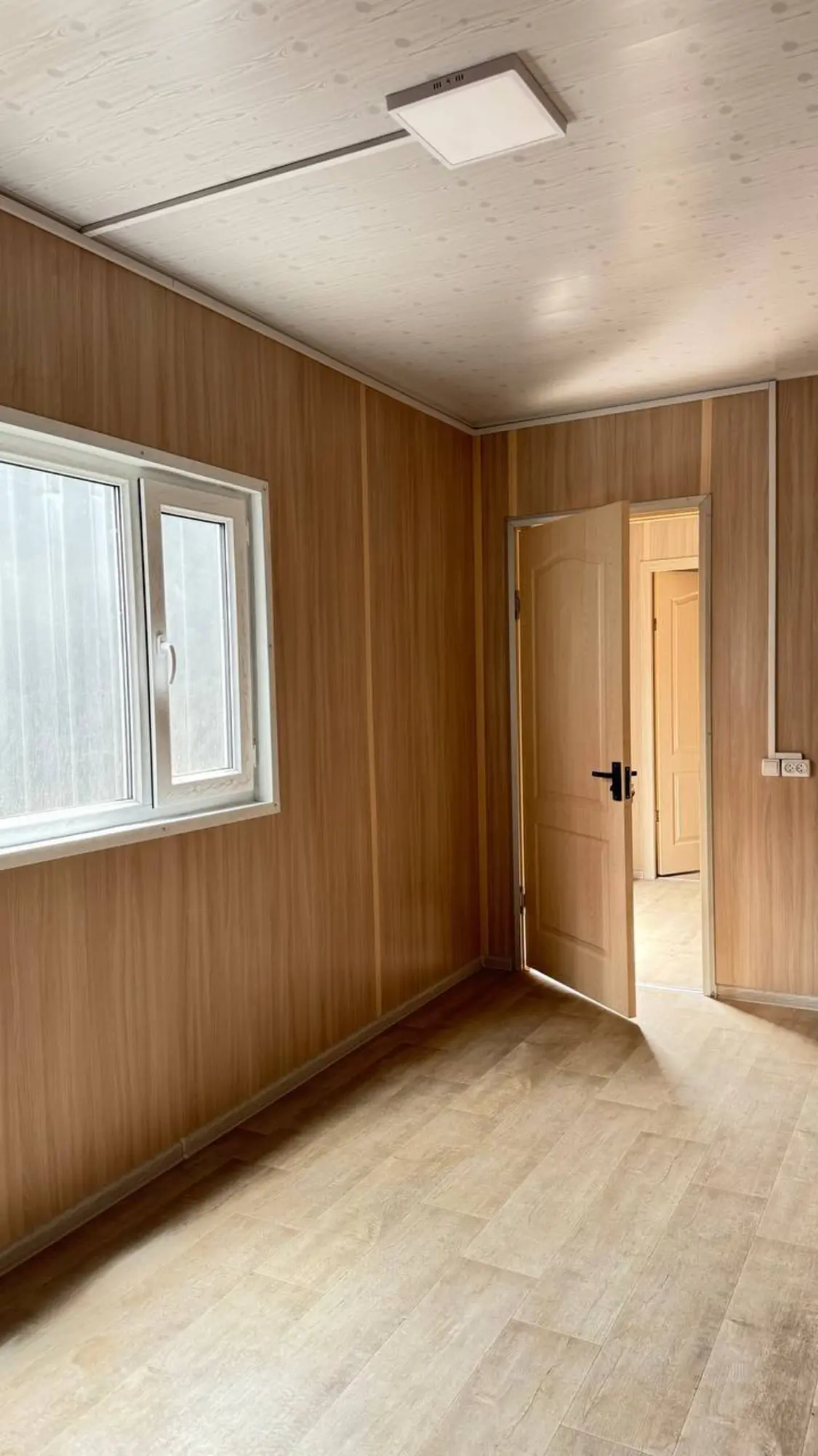 Бытовка с 2 комнатами, антрацит, на базе 40-футового контейнера (7 / 9)