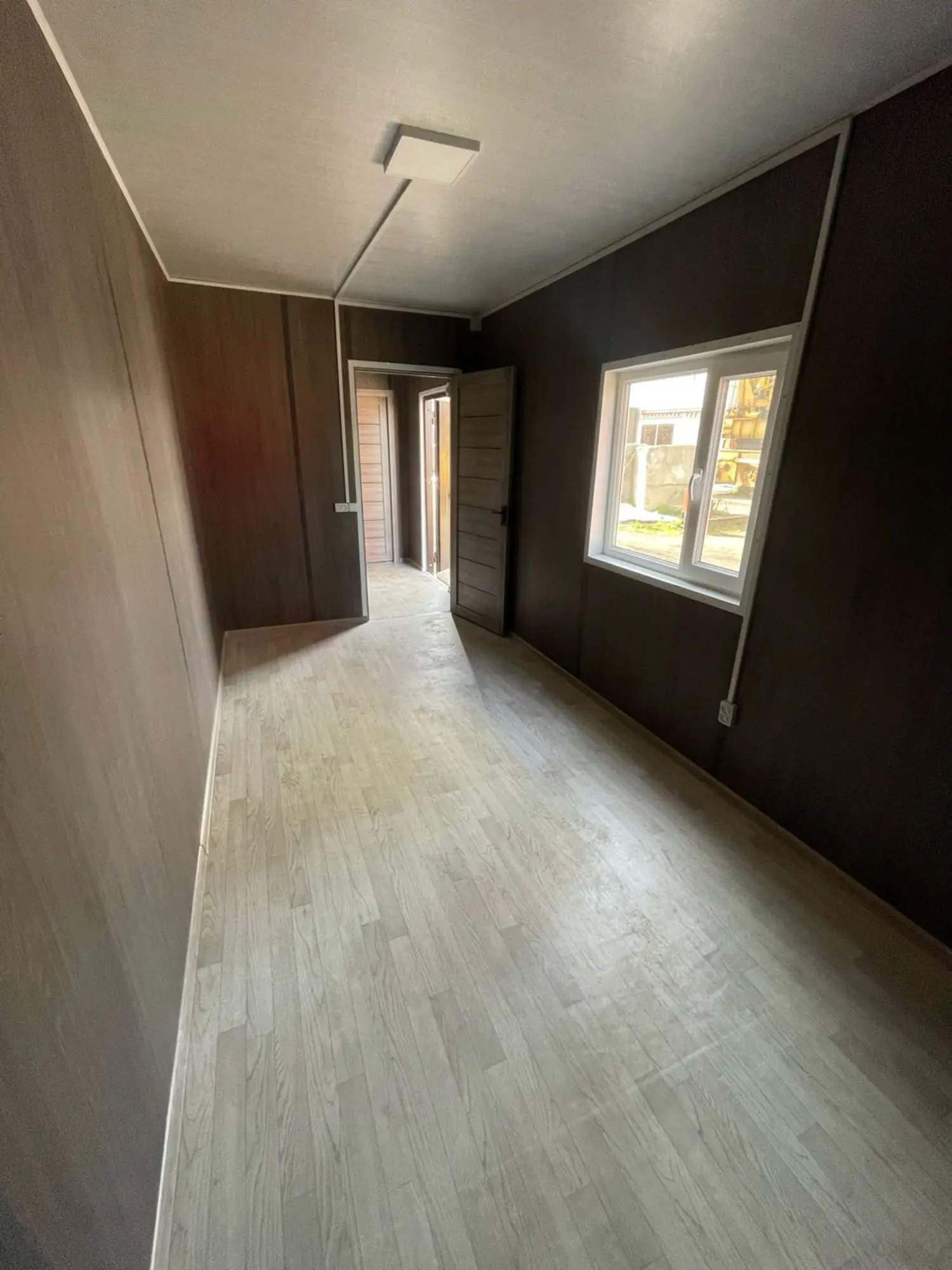 Бытовка с 2 комнатами, на базе 40-футового контейнера (4 / 6)