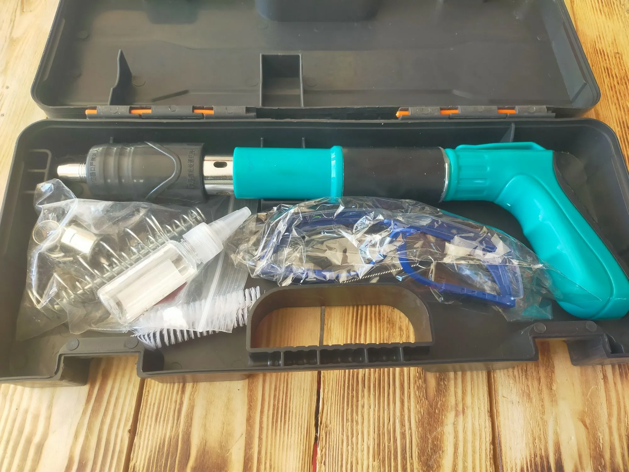 Пороховой монтажный пистолет /пистолет для дюбеля (1 / 3)