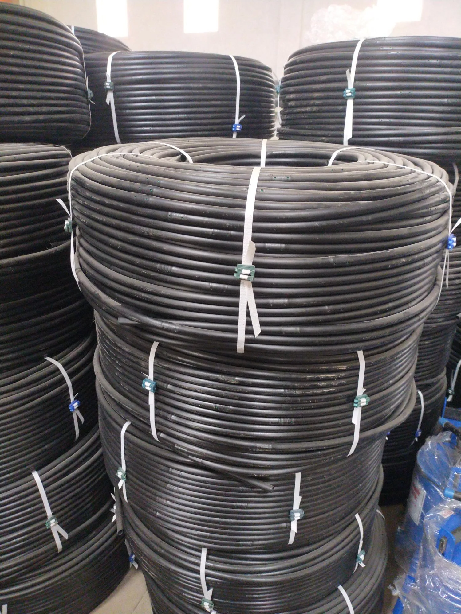 ПЭ LD 1 труба 16∅/ шланг Глухой для капельного полива (8 / 8)