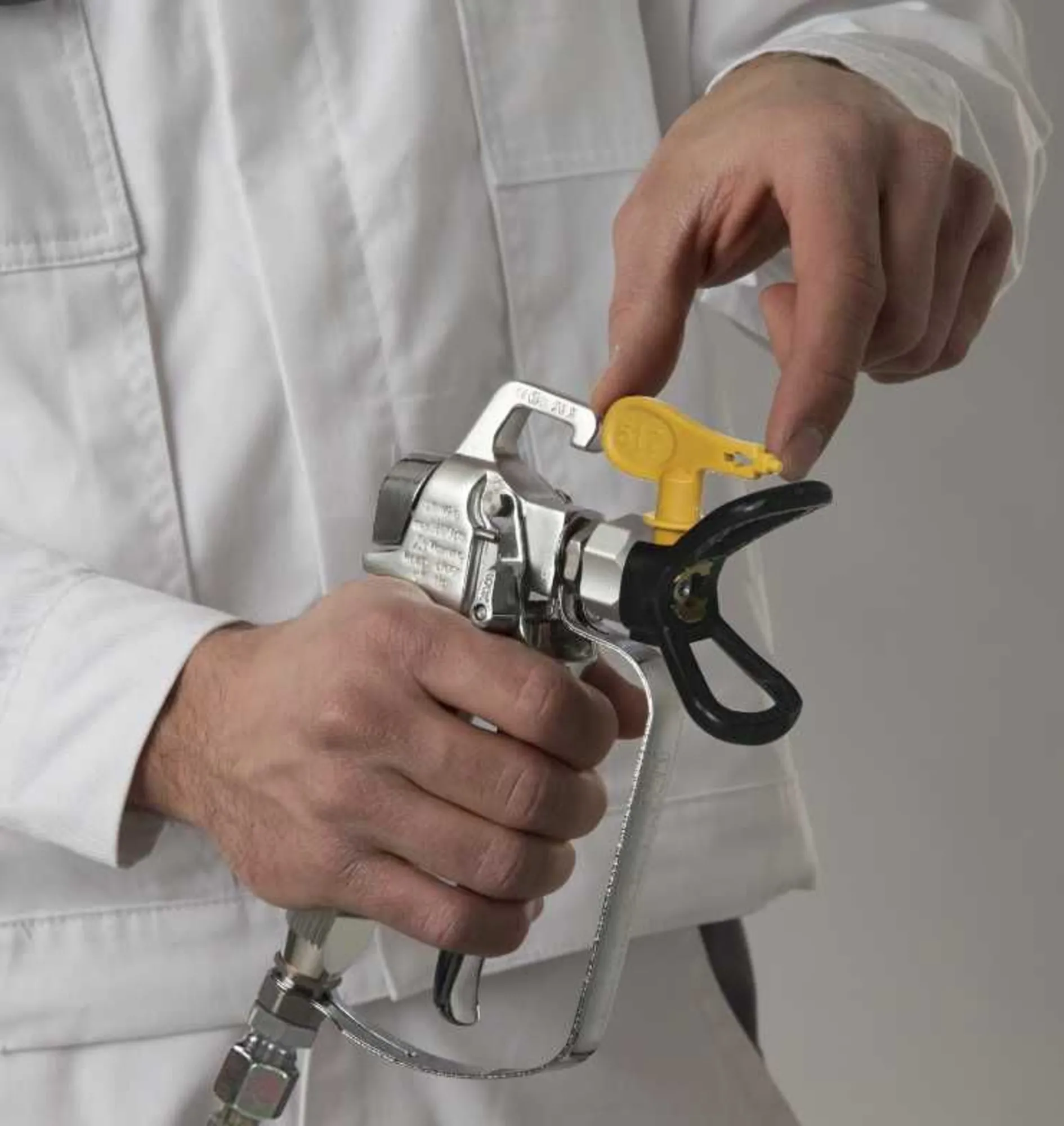 Безвоздушный окрасочный распылитель Х10 MastBRO (2800Вт, 3л/мин) (8 / 8)