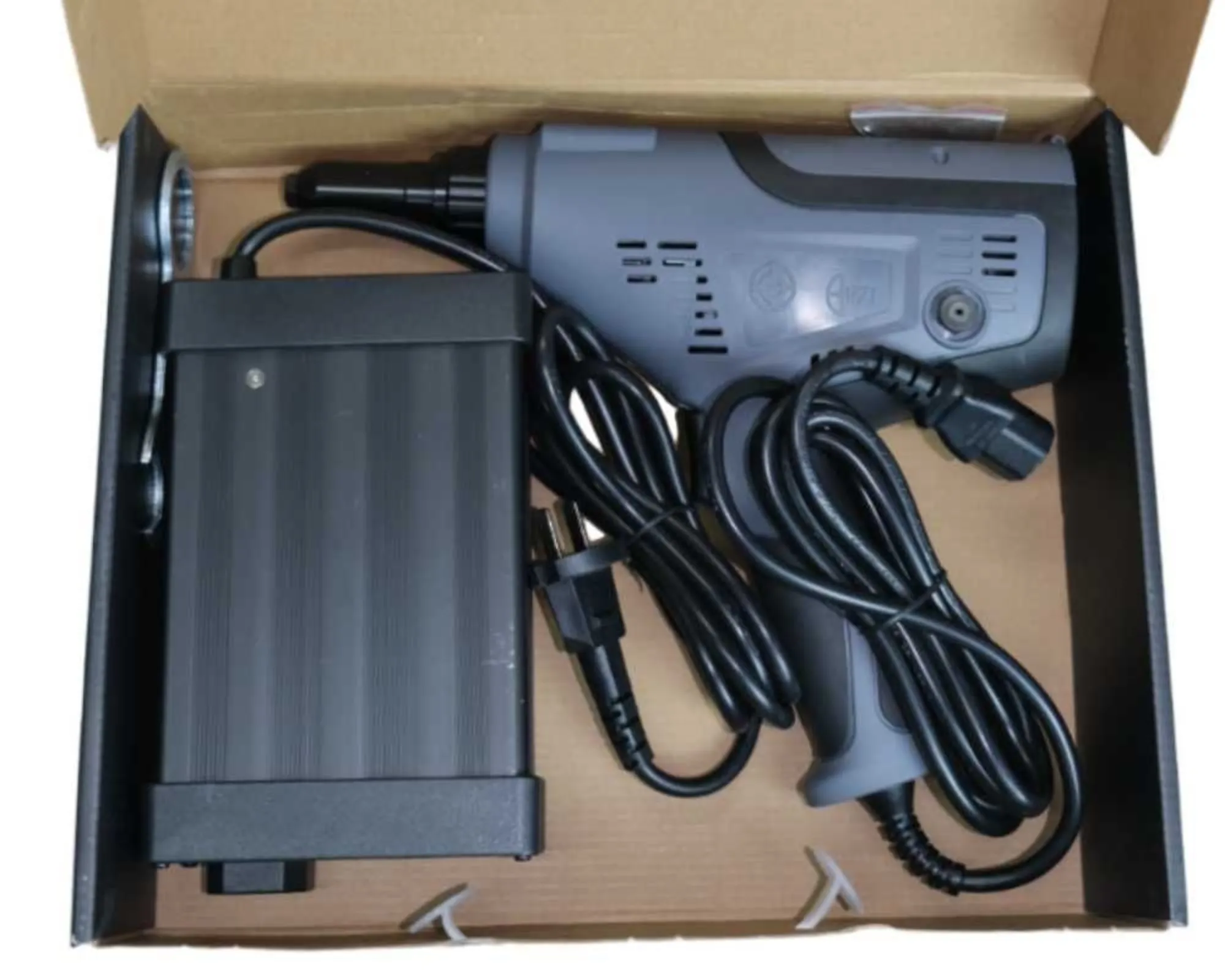 Электрический заклепочник Клепальный пистолет для заклепок (1 / 2)