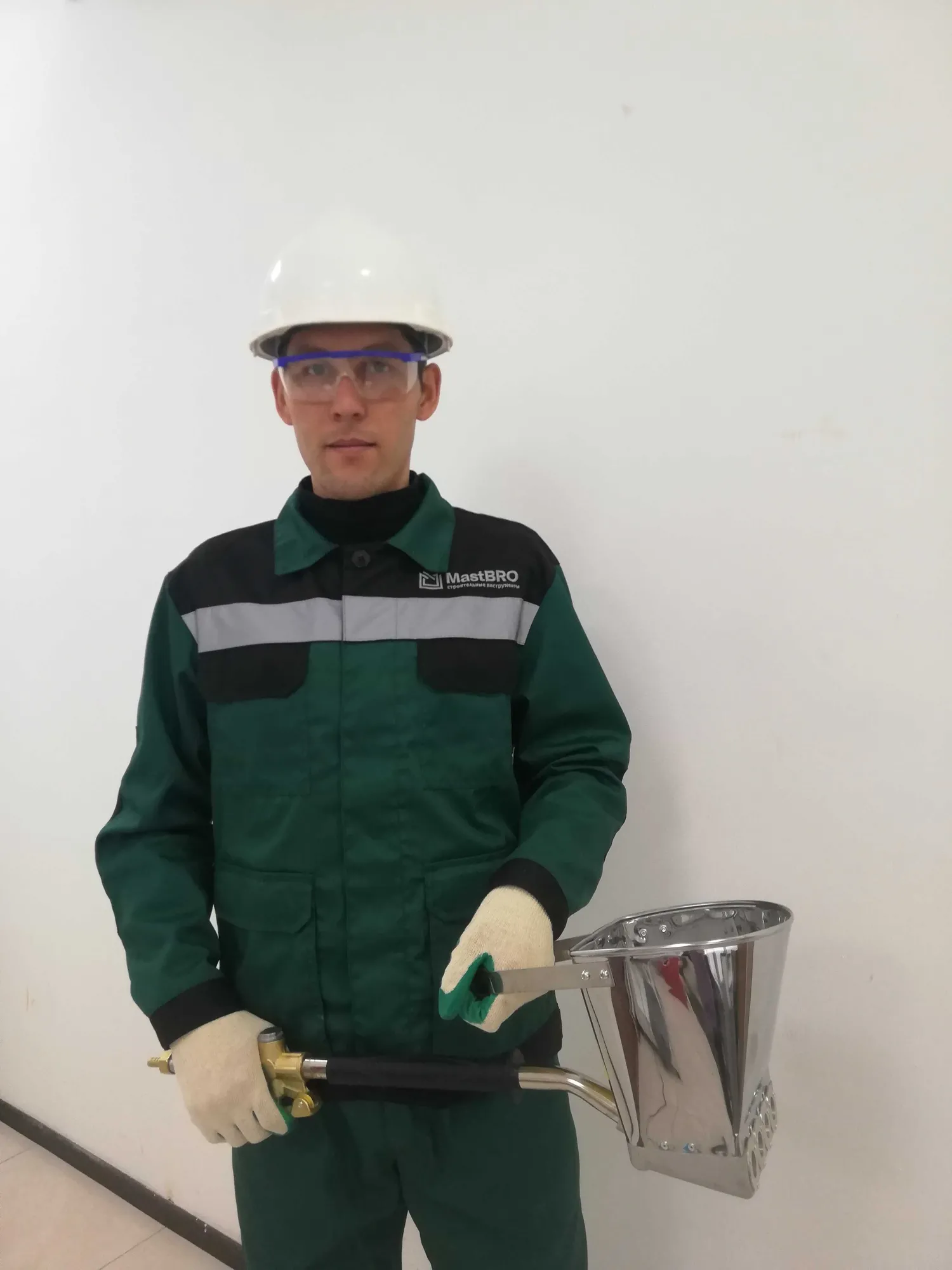 Хоппер ковш потолочный MastBRO (2 / 2)