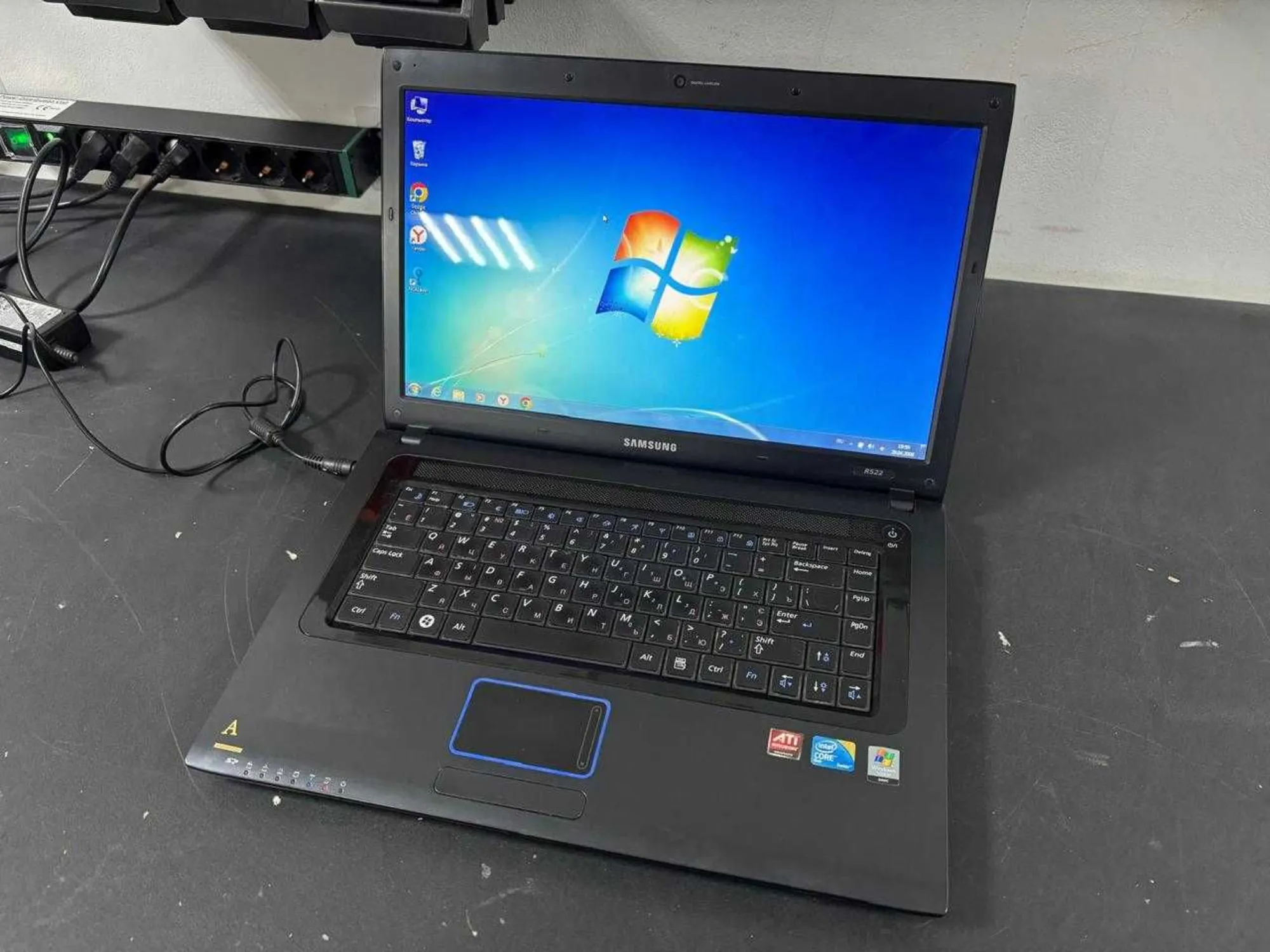 Ноутбук Samsung в хорошем состояний (2 / 2)