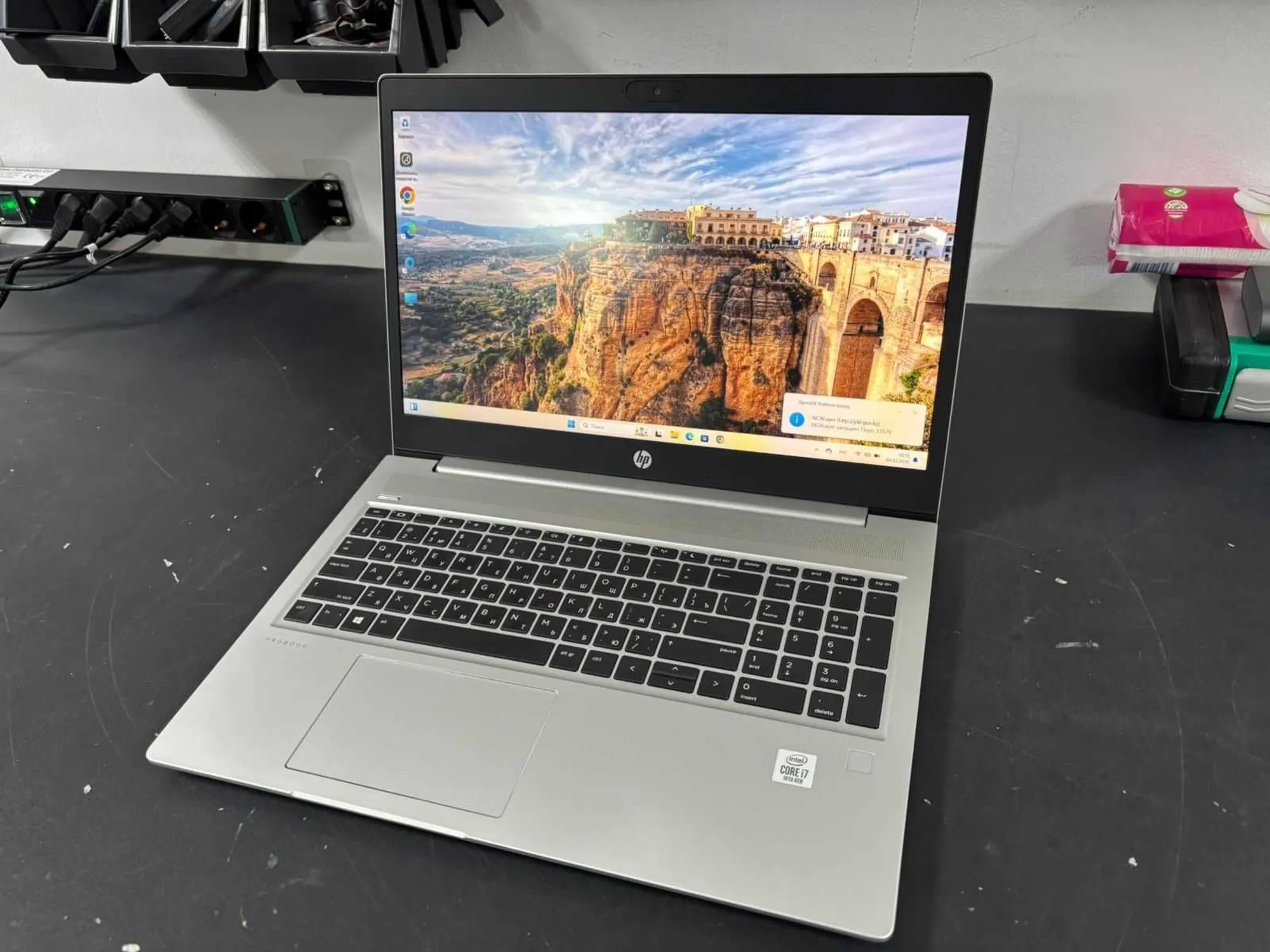 Ноутбук Hp i7-10-gen/Озу16/SSD под любые задачи (1 / 3)