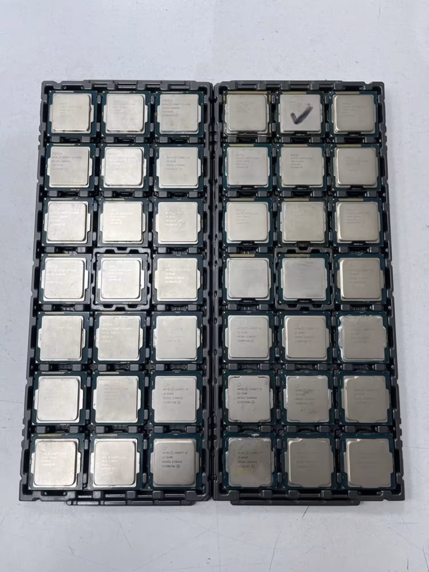 Расспродажа процессоры Core i3/i5/Core i7 (1 / 1)