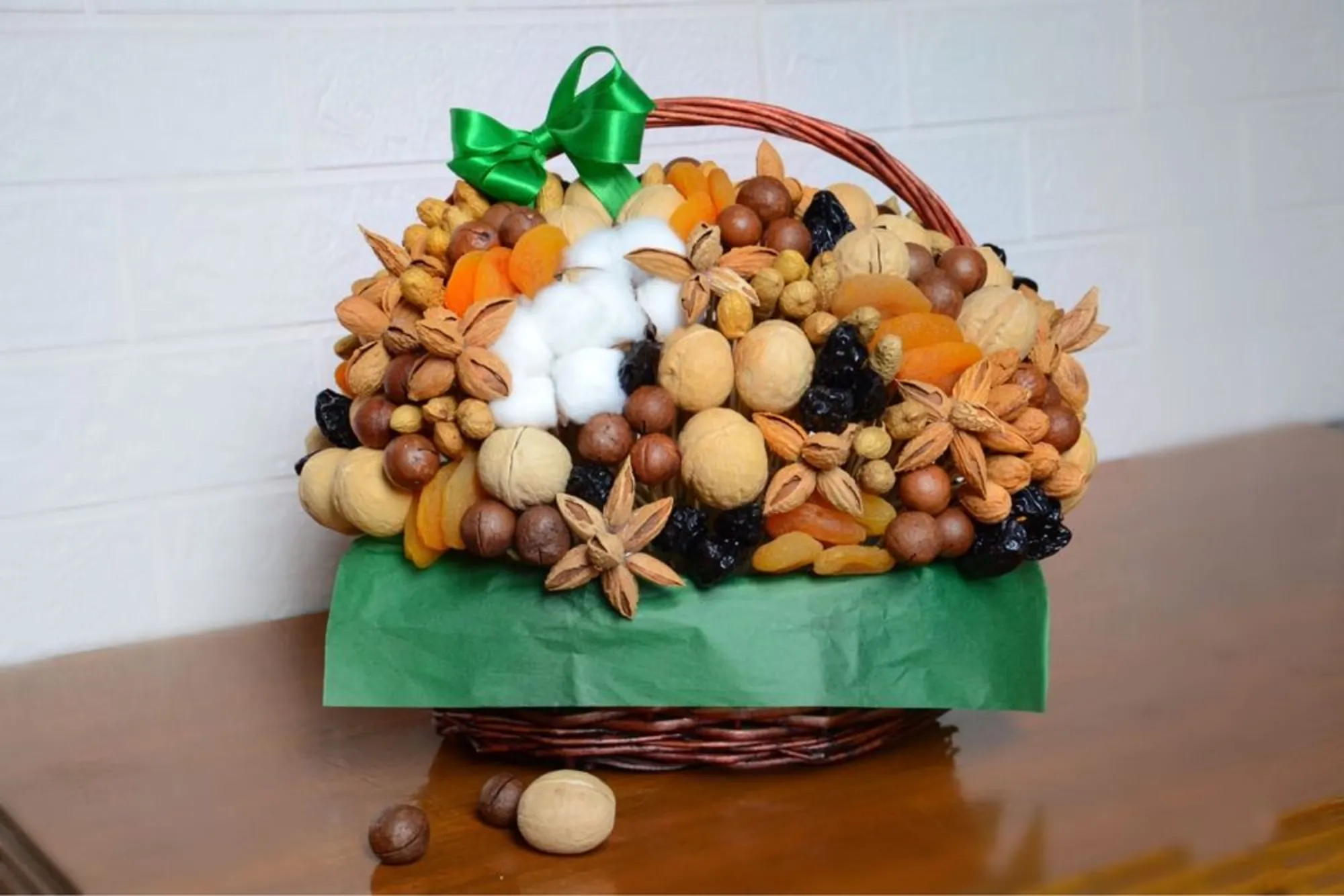 Корзина сухофруктами Алматы (3 / 8)