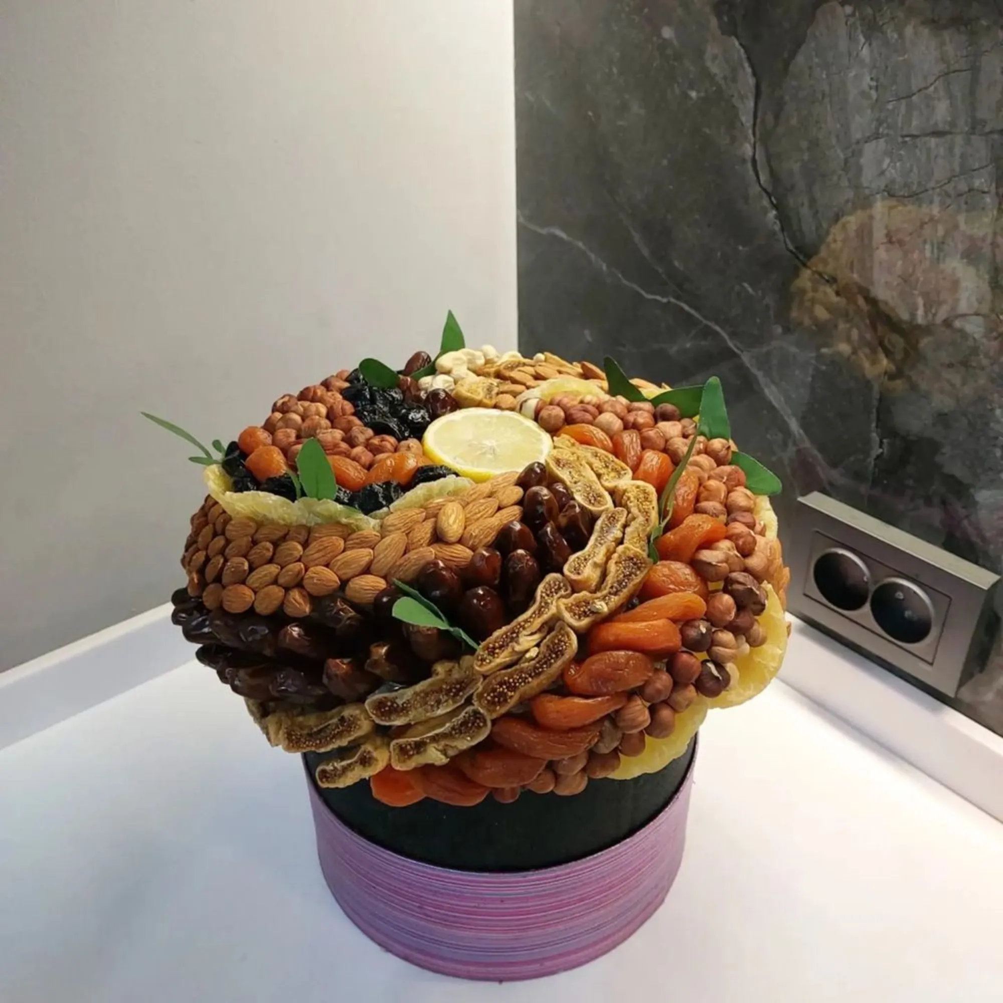 Корзина сухофруктами Алматы (6 / 8)