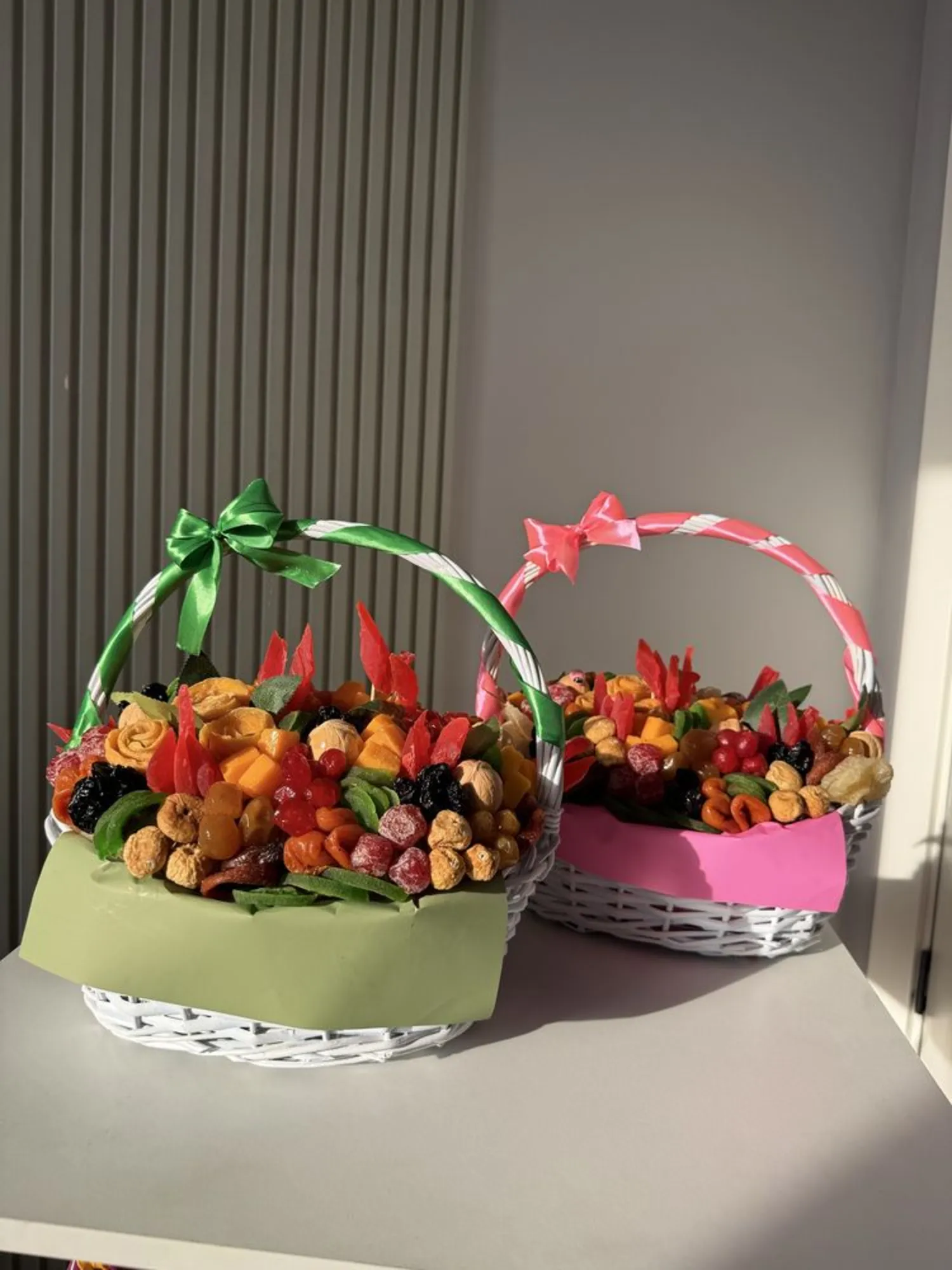 Премиальная корзина из сухофруктов (2 / 7)