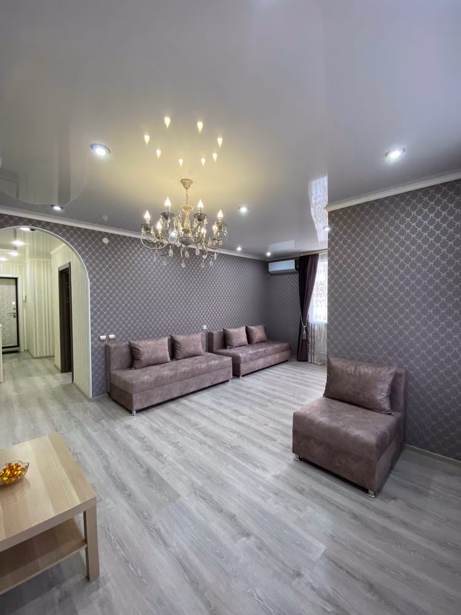 Сдаётся в Центре квартира посуточно 2-х ком. (2 / 15)