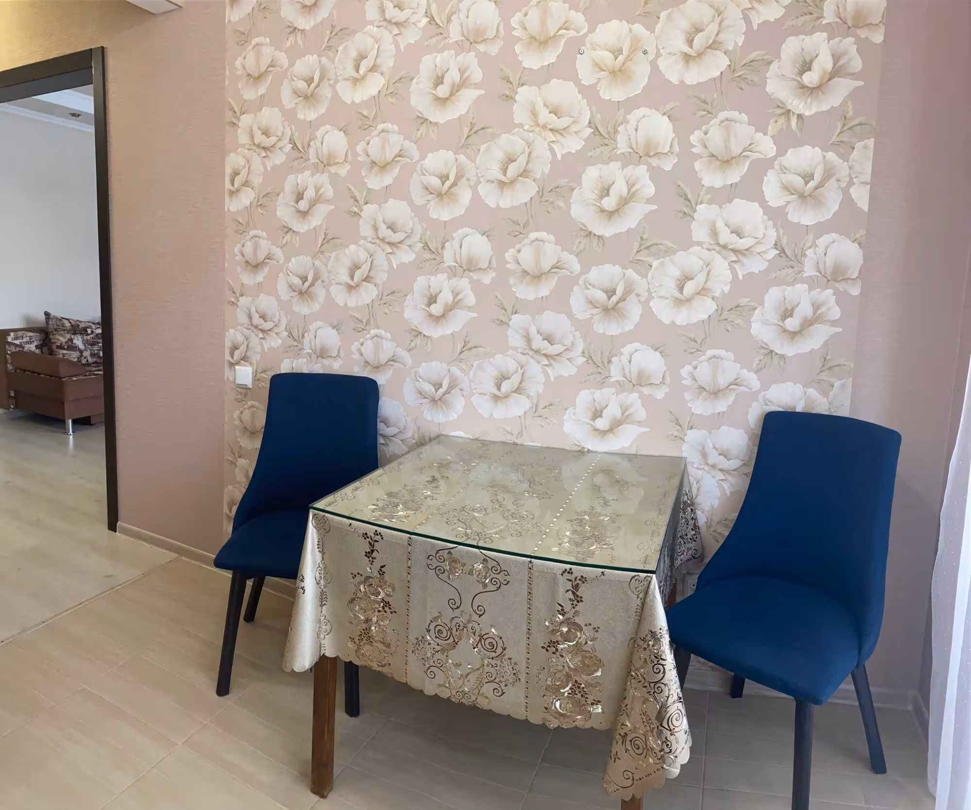 Сдаётся посуточно квартира в Центре (8 / 16)