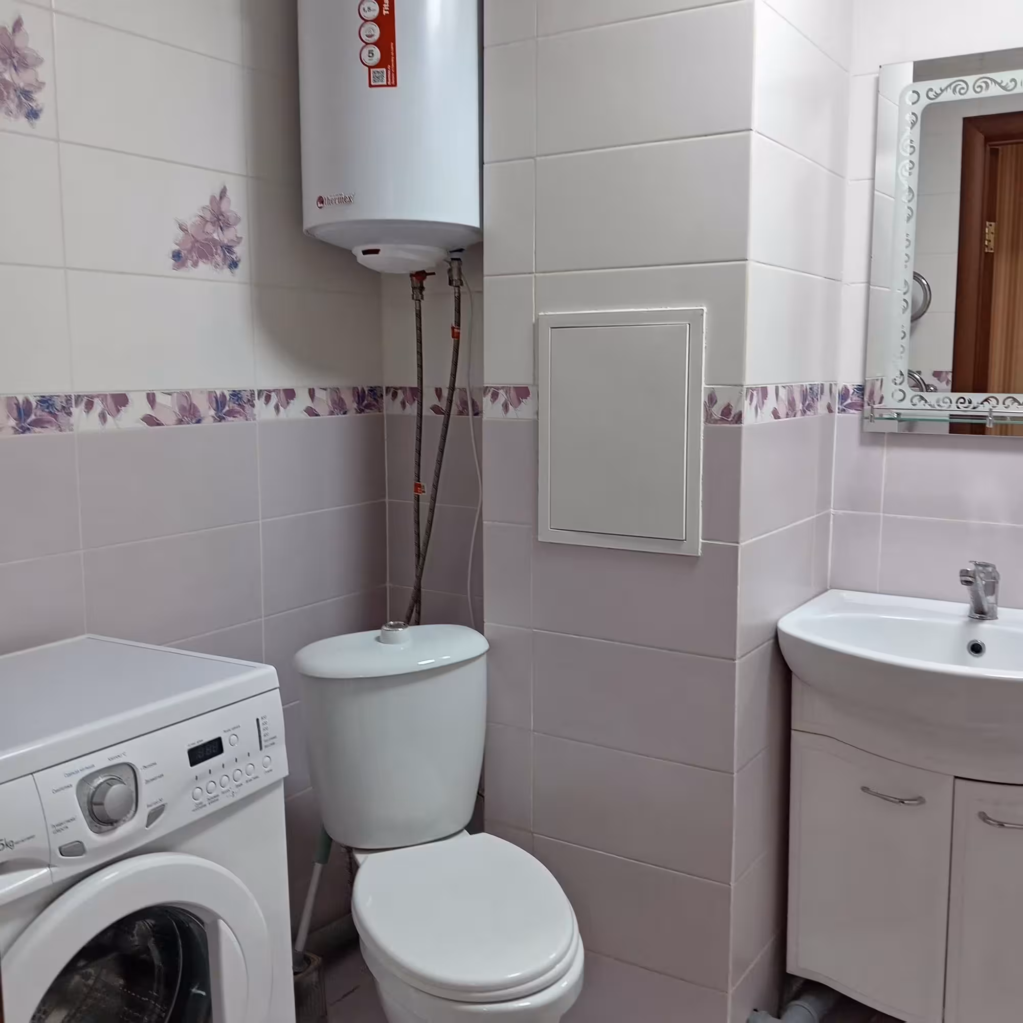 Сдаётся посуточно квартира в Центре 2-х комнатная (11 / 14)