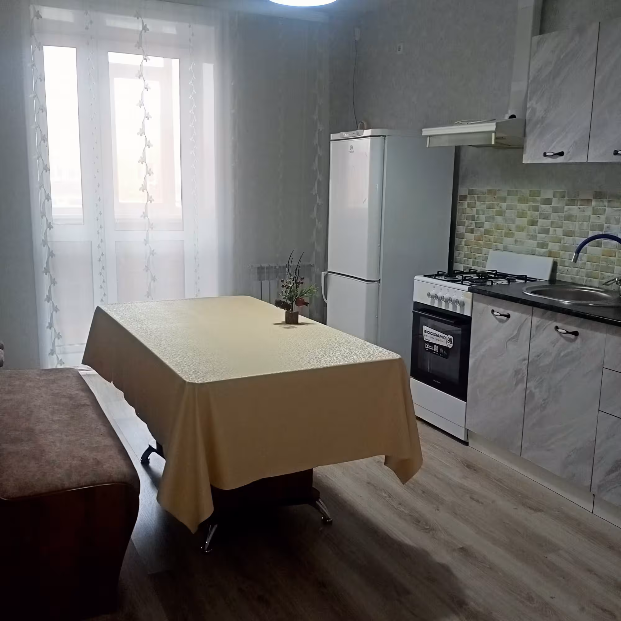 Сдаётся посуточно 2 комнатная мкр. Береке (9 / 17)