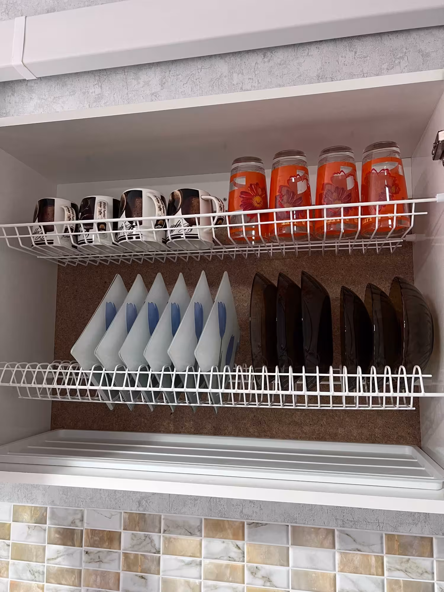 Сдаётся посуточно 2 комнатная мкр. Береке (10 / 17)