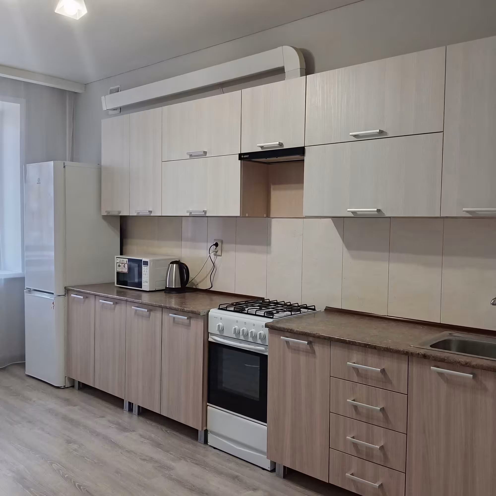 Сдаётся посуточно квартира, Костанай Плаза (9 / 12)