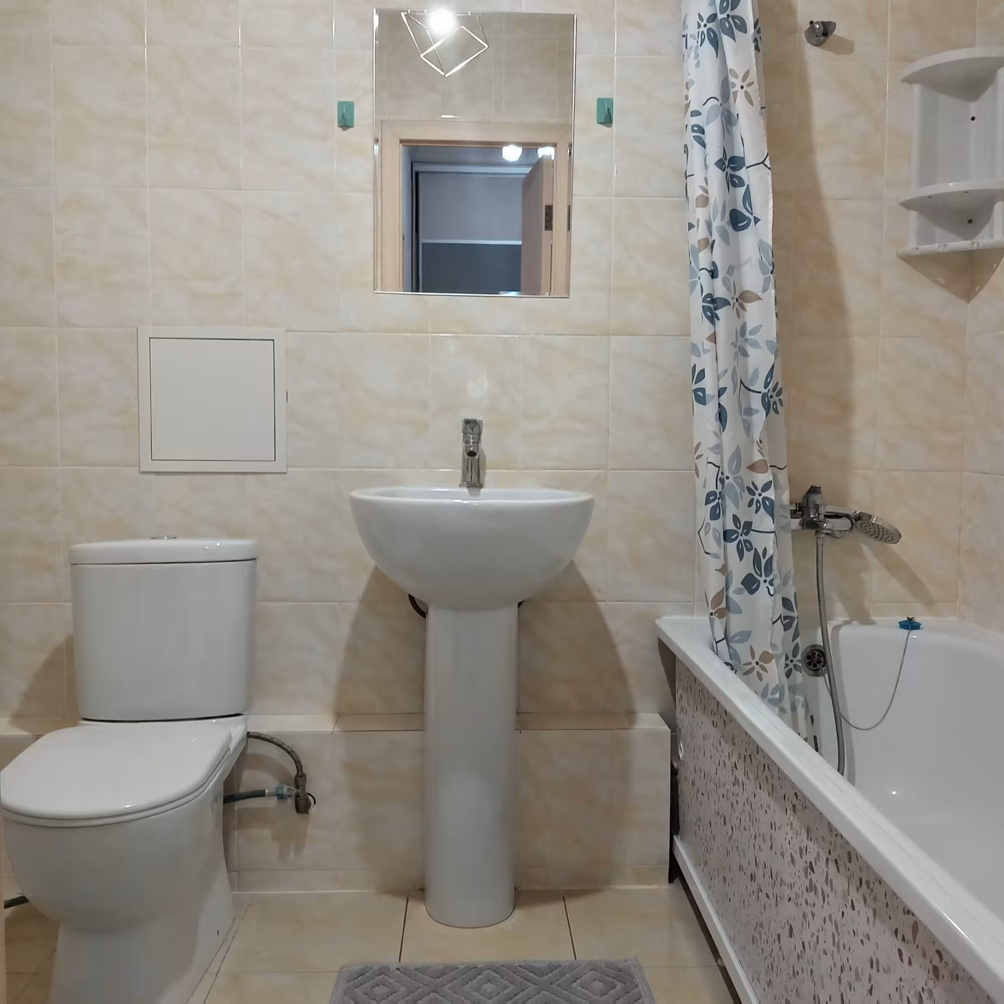 Сдаётся посуточно квартира, Костанай Плаза (11 / 12)