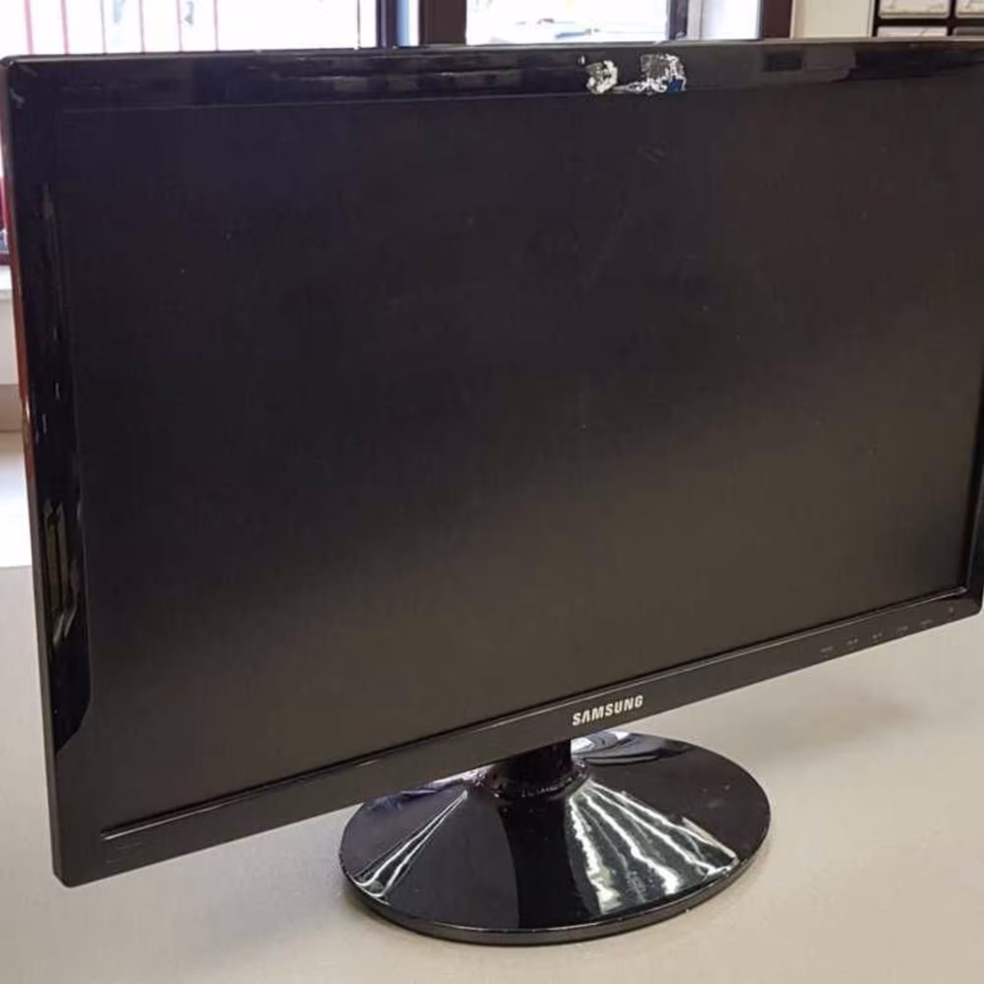 мониторы в отличном состоянии 19|20|22 дюйма (2 / 2)