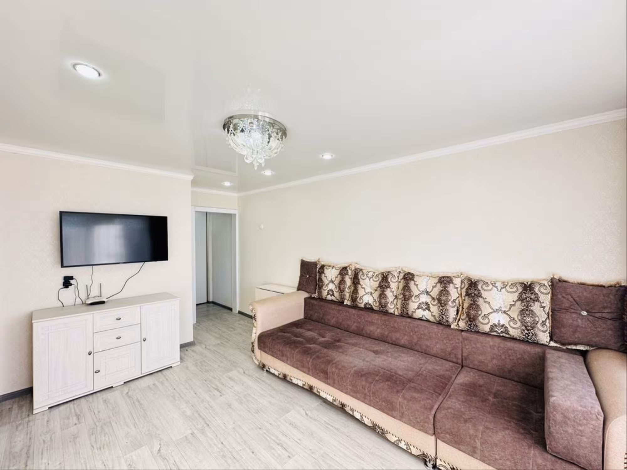 На 31-квартале предлагаем 3-комнатную квартиру на 2-этаже (2 / 11)