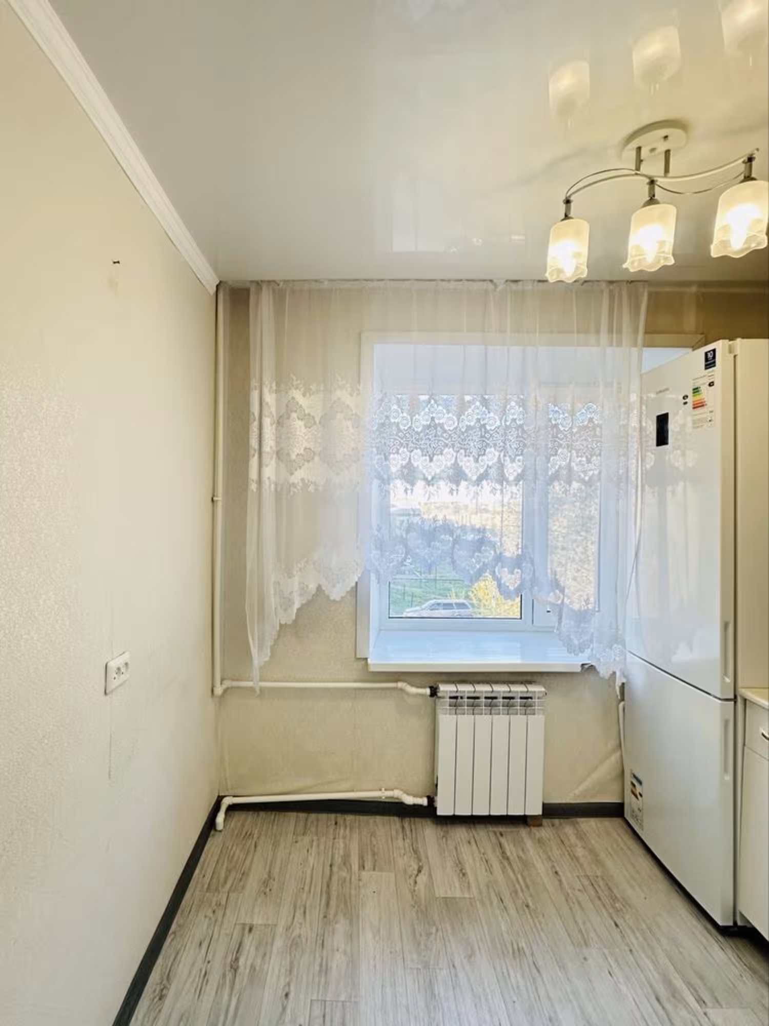 На 31-квартале предлагаем 3-комнатную квартиру на 2-этаже (7 / 11)