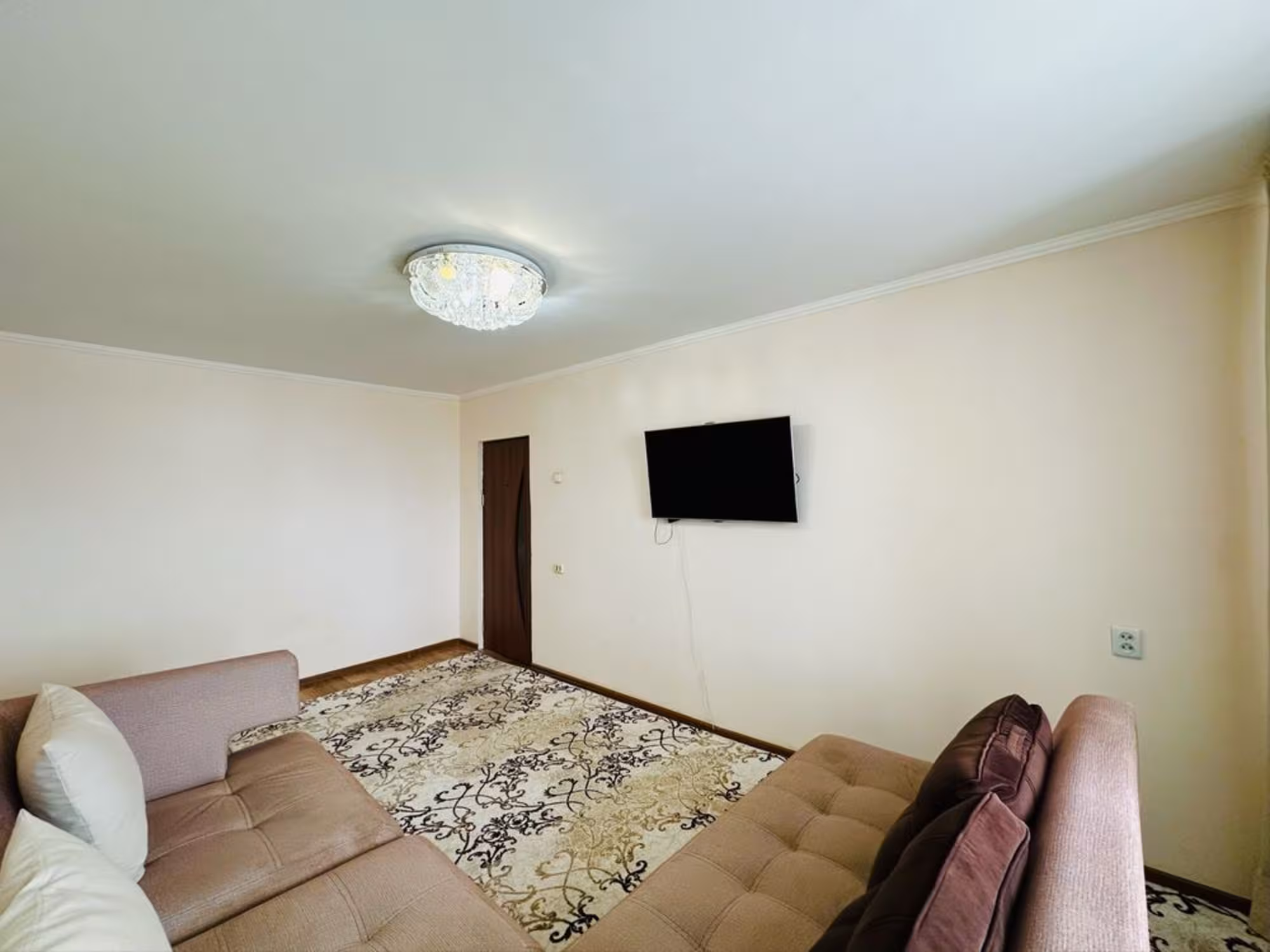 На 26-квартале предлагаем 3-комнатную квартиру на 4-этаже (2 / 11)