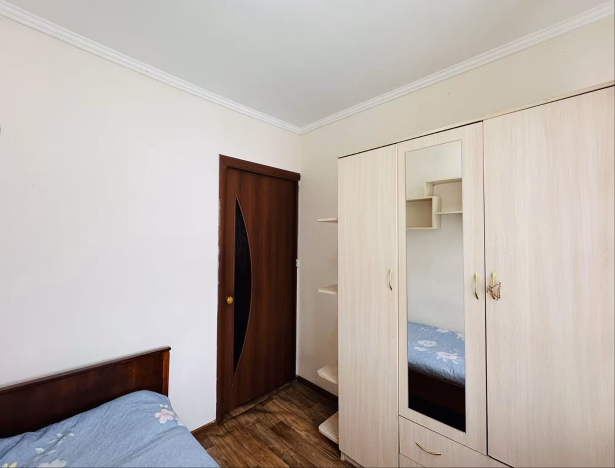 На 26-квартале предлагаем 3-комнатную квартиру на 4-этаже (6 / 11)