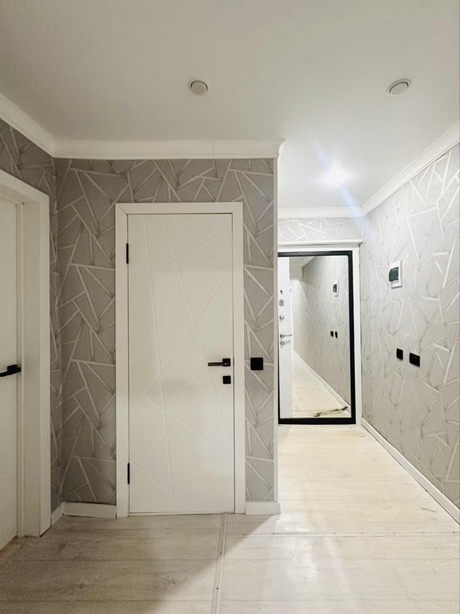 На 27-квартале предлагаем 4-комнатную квартиру на 2-этаже (18 / 18)