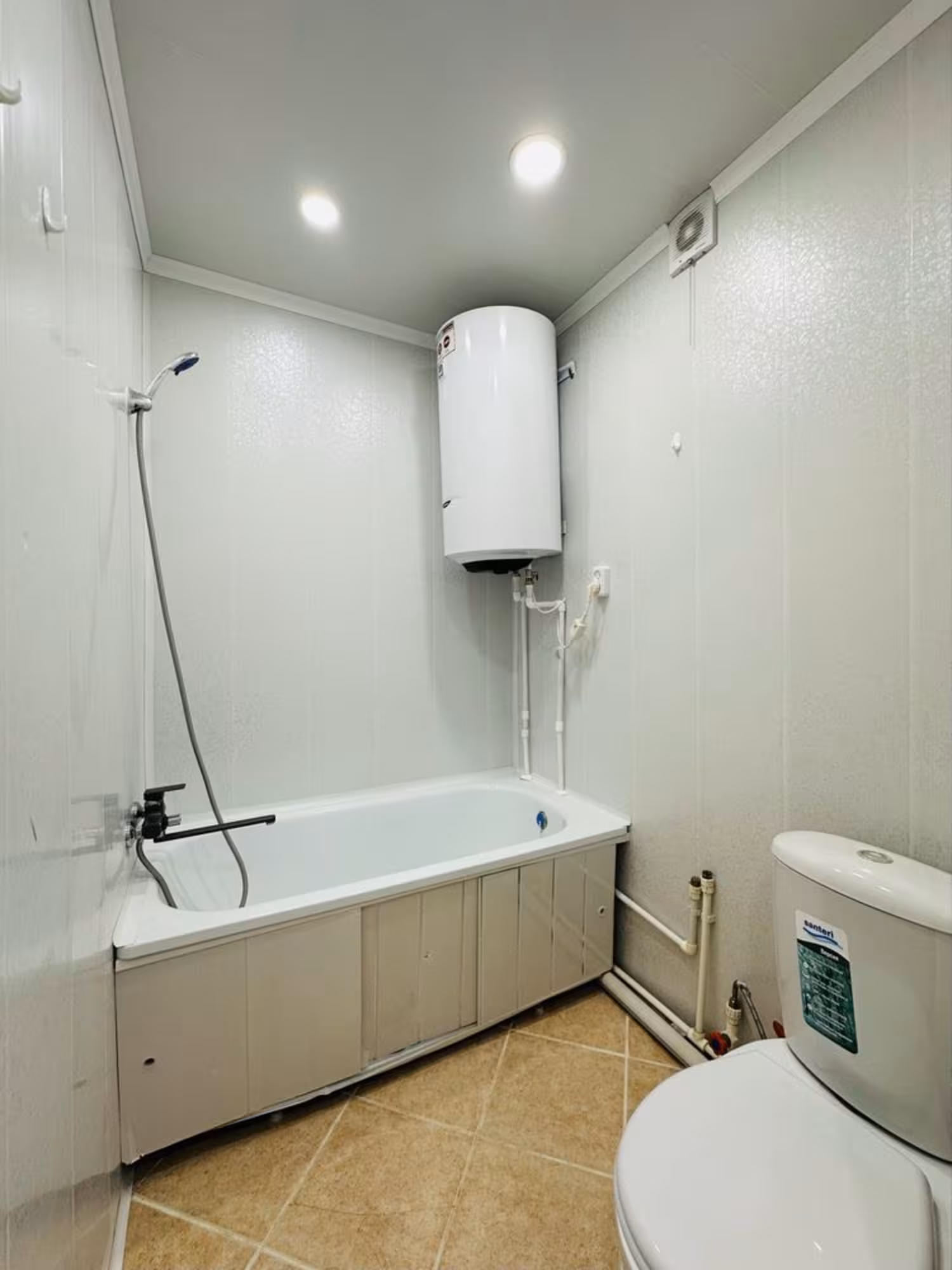 На 29-квартале предлагаем 1-комнатную квартиру на 2-этаже (4 / 5)