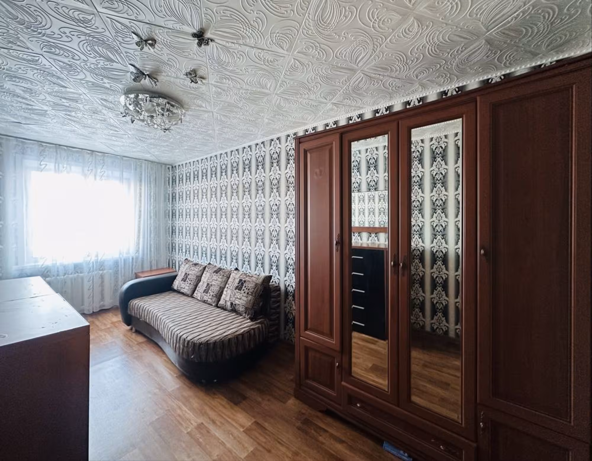 На 26-квартале предлагаем 2-комнатную квартиру на 2-этаже (3 / 11)