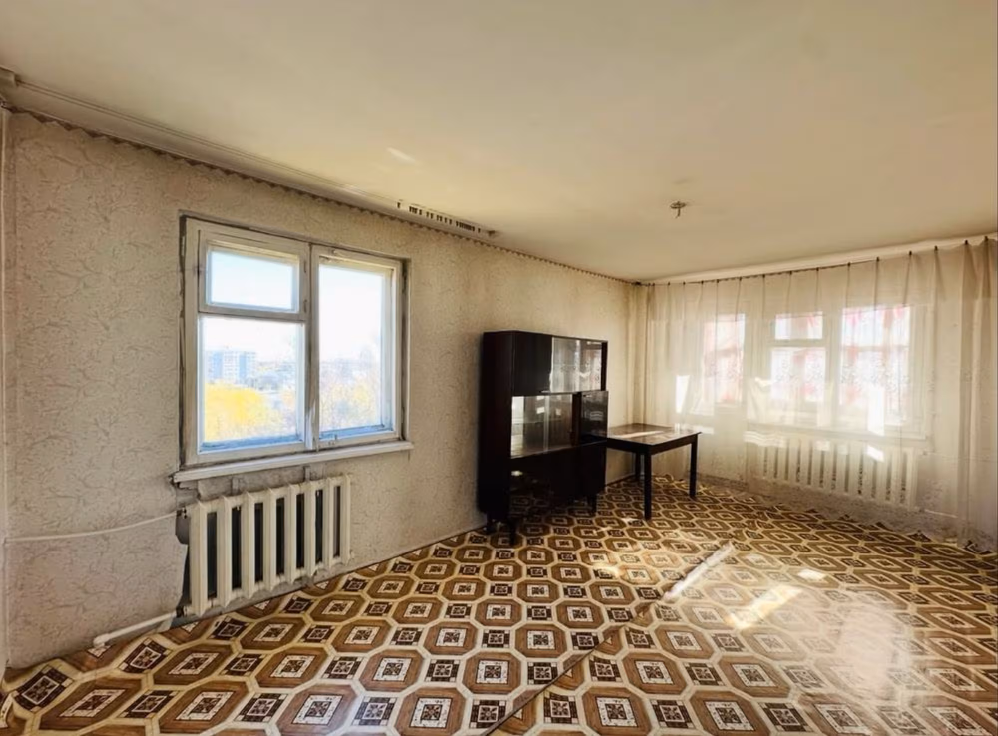 На 31-квартале предлагаем 3-комнатную квартиру (1 / 12)