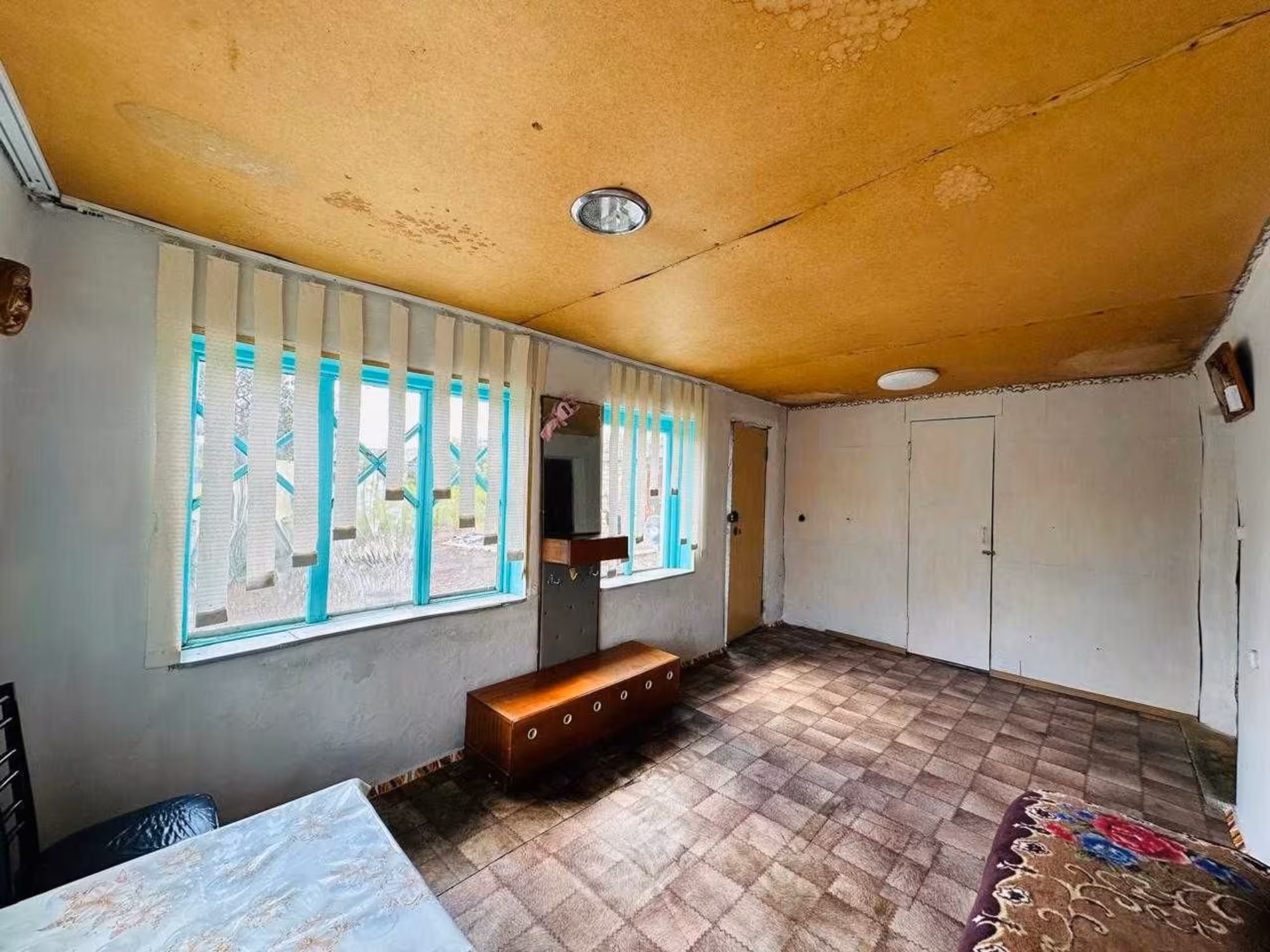 В п. Долинка предлагаем 4-комнатный дом на 1-хозяина (8 / 17)