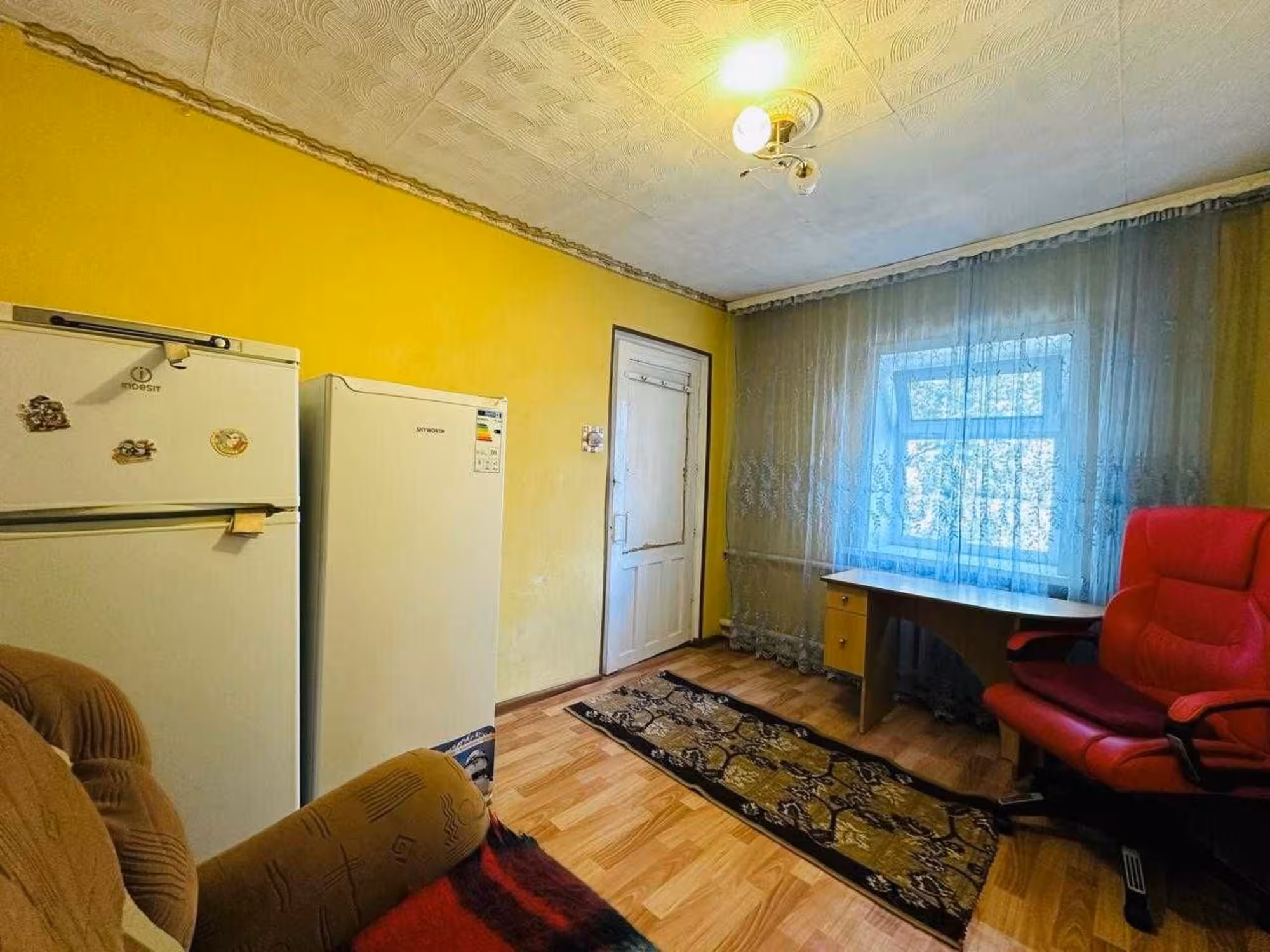 В п. Долинка предлагаем 4-комнатный дом на 1-хозяина (10 / 17)