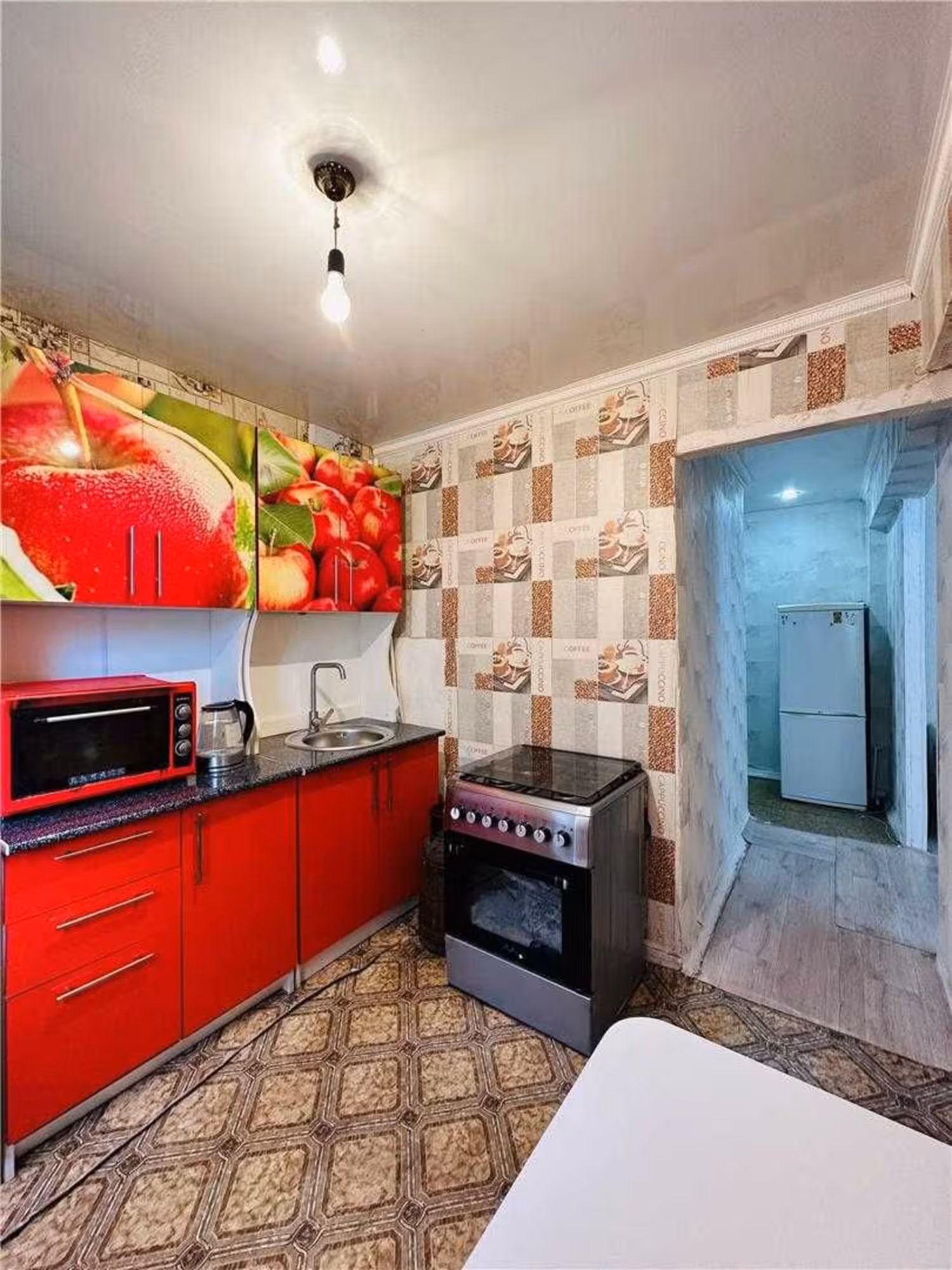 На 29-квартале предлагаем 2-комнатную квартиру на 1-этаже (6 / 8)