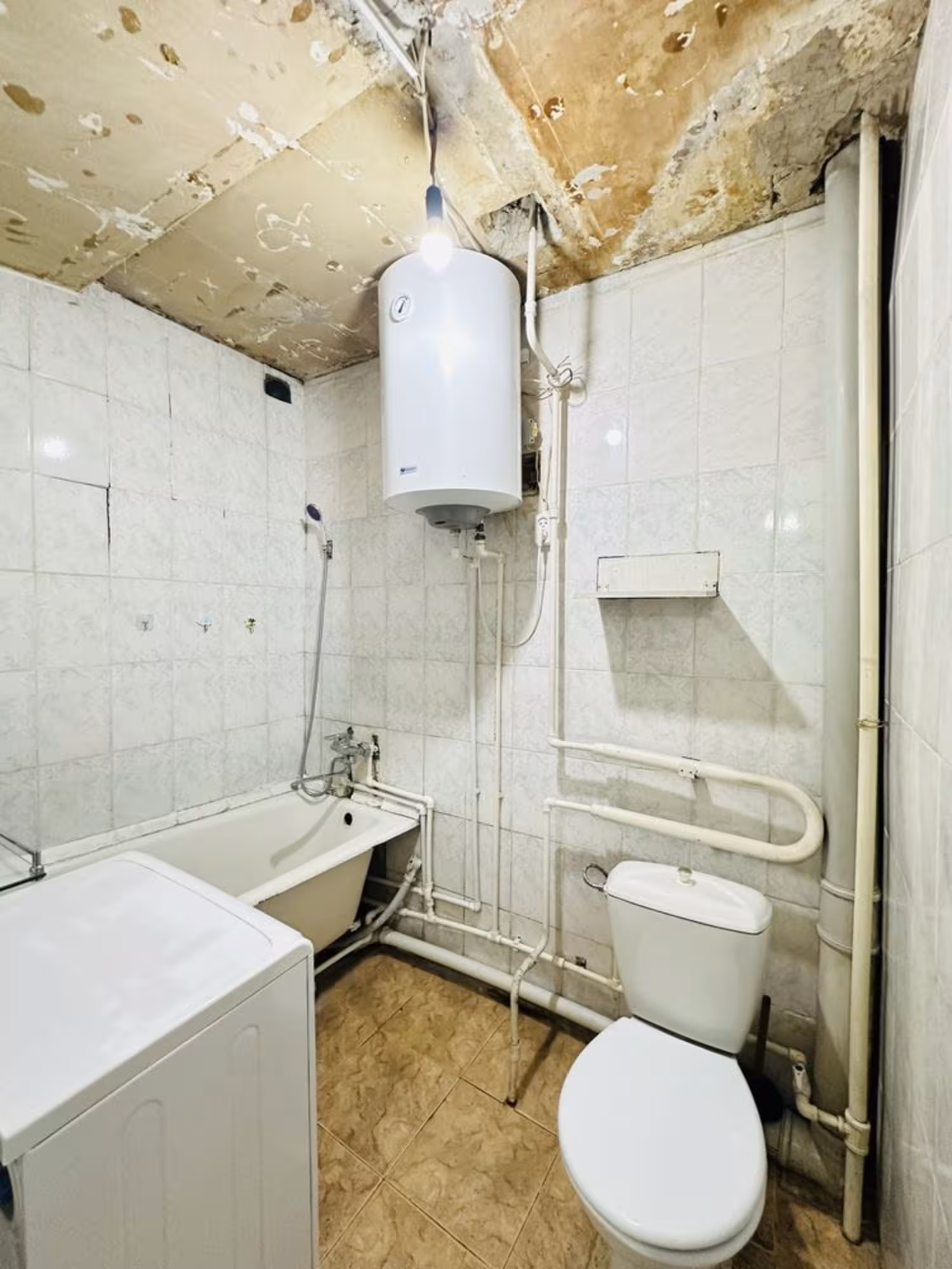 На 26-квартале предлагаем 4-комнатную квартиру на 2-этаже (10 / 12)