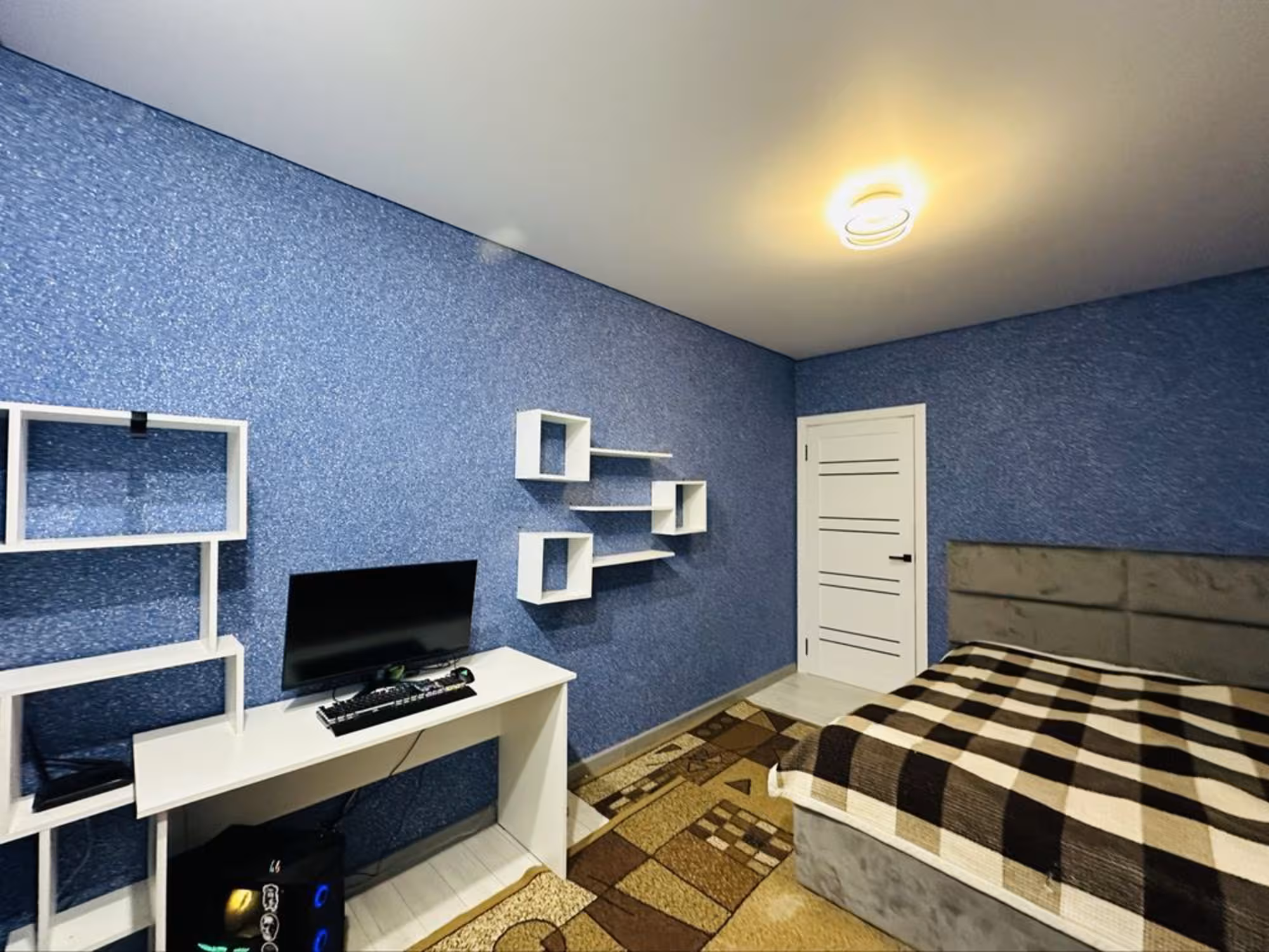 В верхнем Центре-3 предлагаем 3-комнатную квартиру на 1-этаже (6 / 17)