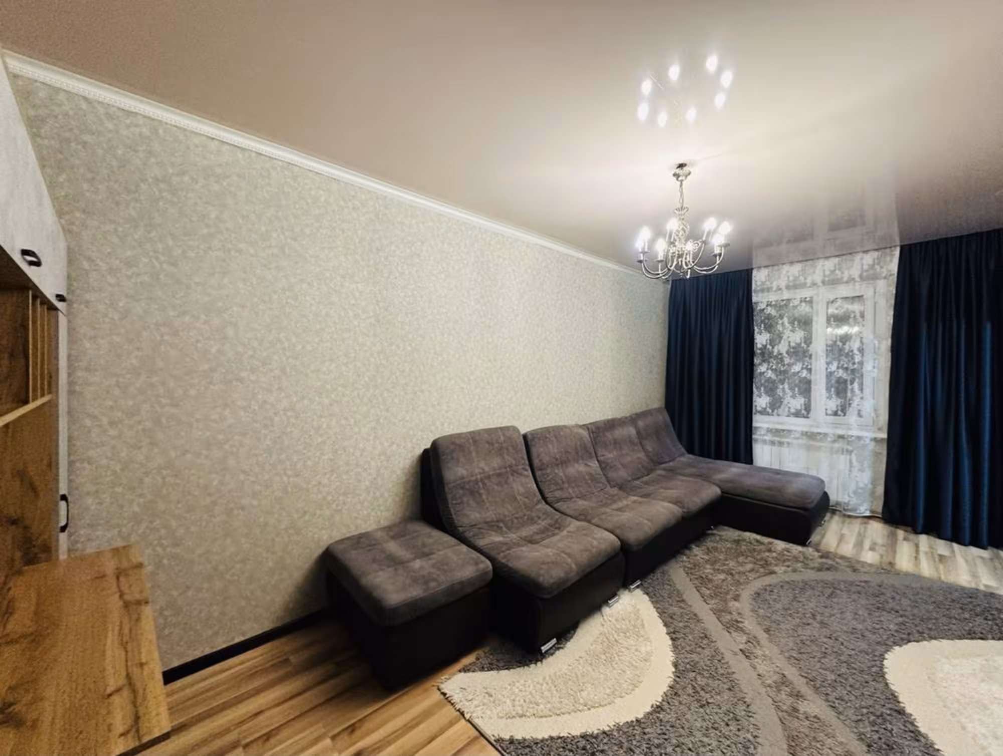 В нижнем Центр-3 предлагаем 3-комнатную квартиру на 4-этаже (5 / 13)