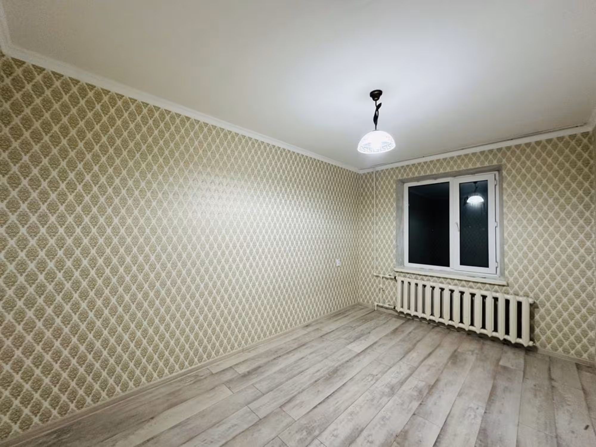 В нижнем Центр-3 предлагаем 3-комнатную квартиру на 2-этаже (3 / 14)