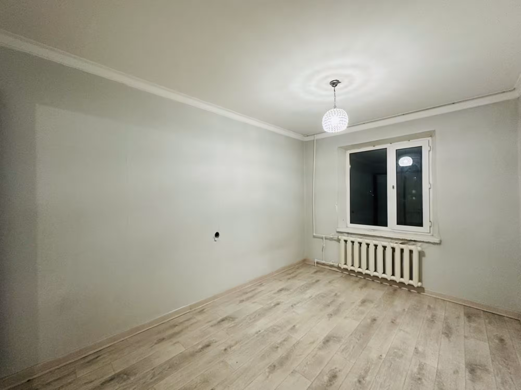 В нижнем Центр-3 предлагаем 3-комнатную квартиру на 2-этаже (5 / 14)