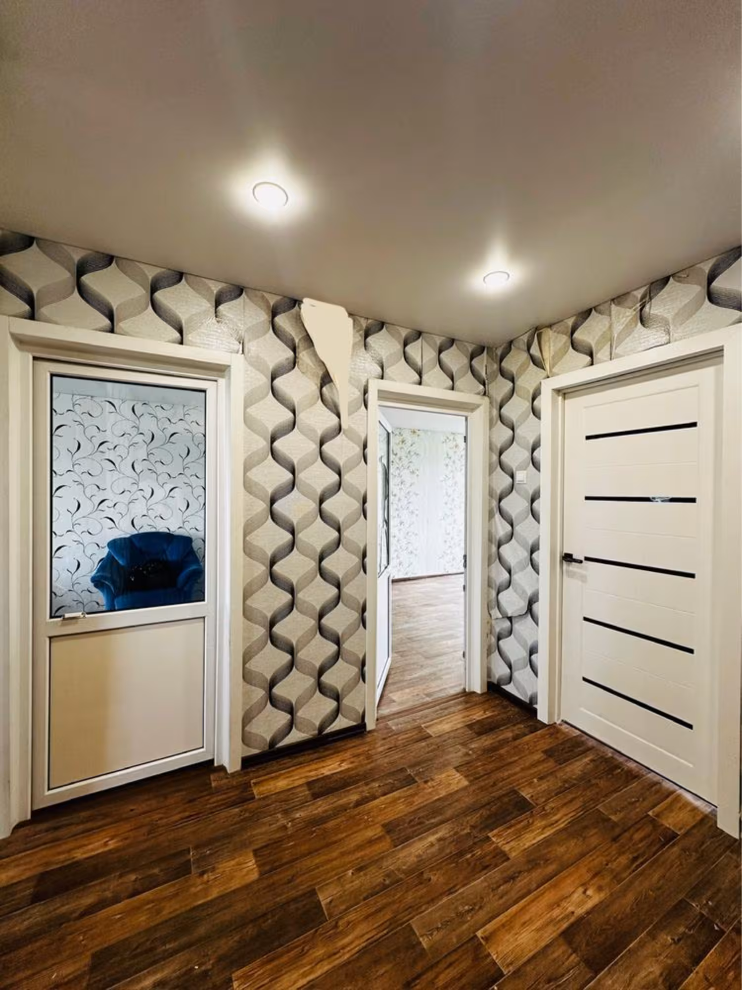 На 31-квартале предлагаем 3-комнатную квартиру (10 / 12)