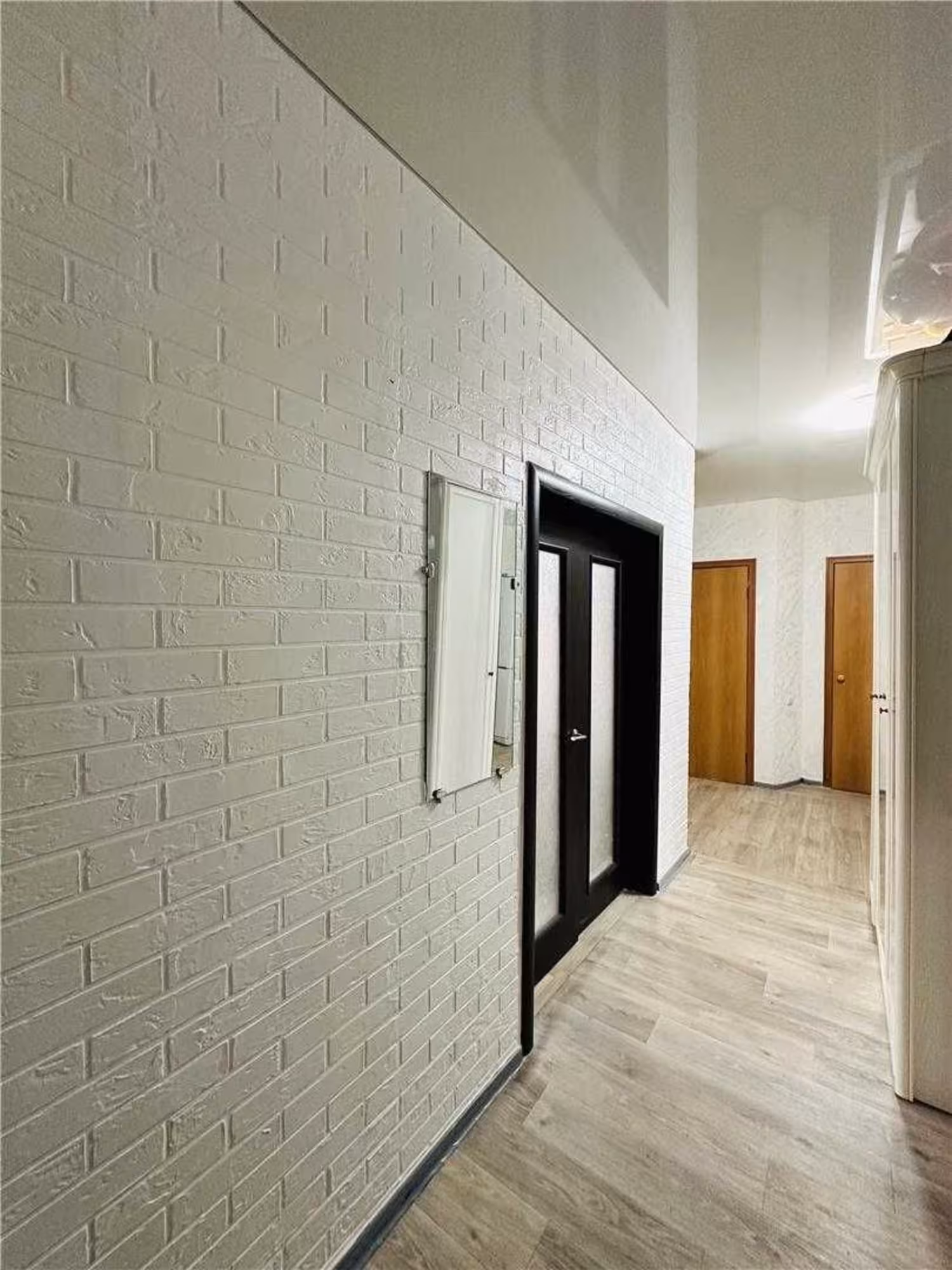 На 30-квартале предлагаем 2-комнатную квартиру на 1-этаже (11 / 11)