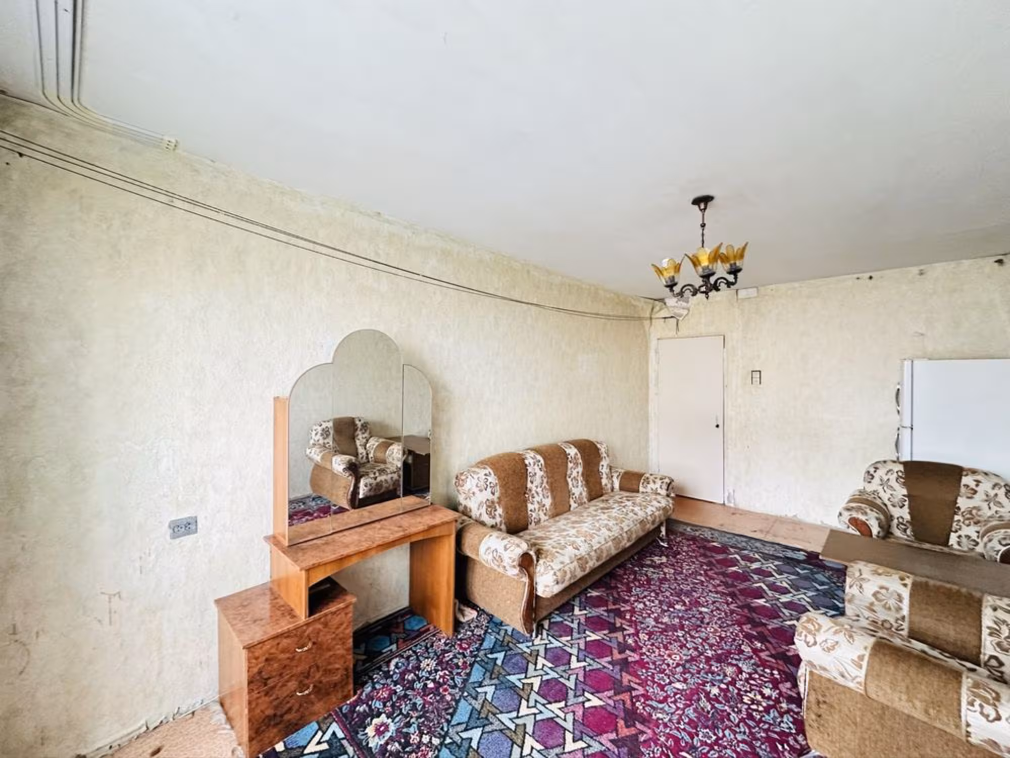 В нижнем Центр-3 предлагаем 2-комнатную квартиру на 4-этаже (2 / 10)