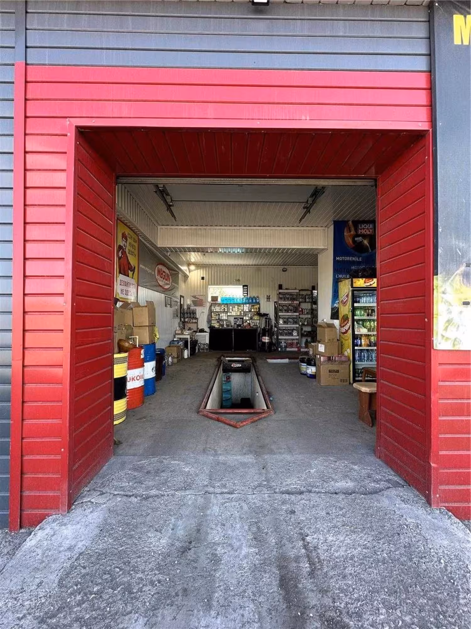 На окраине города предлагаем автокомплекс ПОСТ (6 / 20)