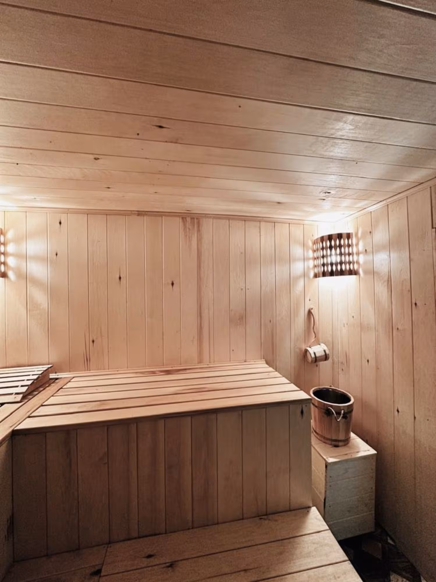 На 1-квартале предлагаем комерческий комплекс (11 / 16)