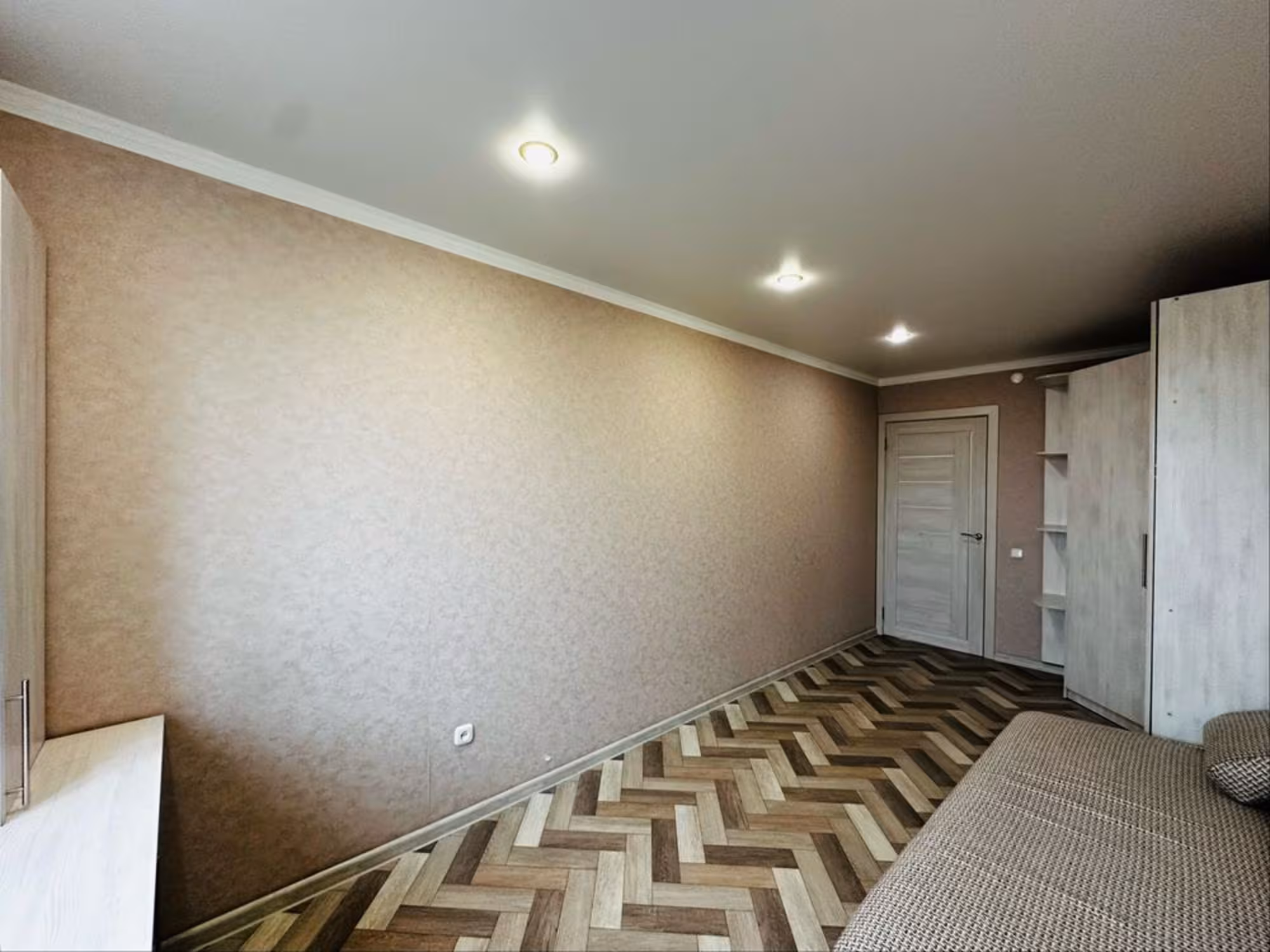 На 31-квартале предлагаем 2-комнатную квартиру на 4-этаже (4 / 8)